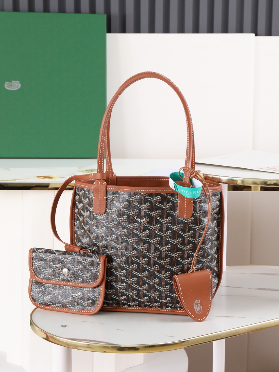 GOYARD 戈雅双面 Belvedere Reversible Mini Tote (Canvas and Leather) — Dual-use bag (handheld/shoulder carry)-F0-ANJCROMINCG 