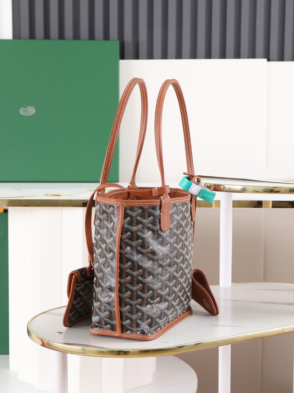 GOYARD 戈雅双面 Belvedere Reversible Mini Tote (Canvas and Leather) — Dual-use bag (handheld/shoulder carry)-F0-ANJCROMINCG 