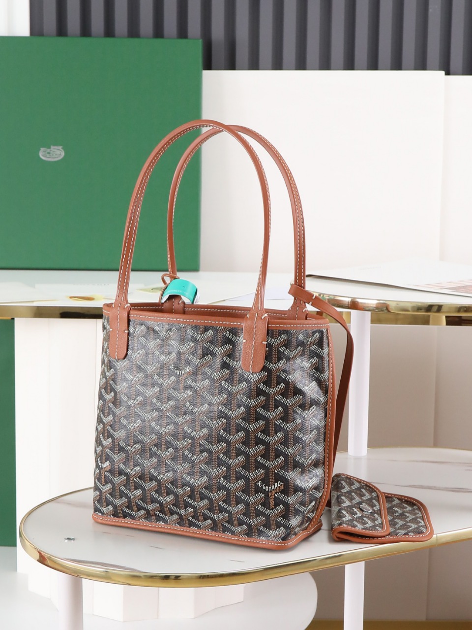 GOYARD 戈雅双面 Belvedere Reversible Mini Tote (Canvas and Leather) — Dual-use bag (handheld/shoulder carry)-F0-ANJCROMINCG 