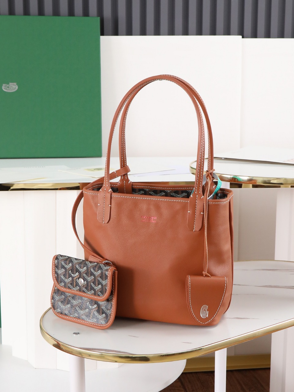 GOYARD 戈雅双面 Belvedere Reversible Mini Tote (Canvas and Leather) — Dual-use bag (handheld/shoulder carry)-F0-ANJCROMINCG 