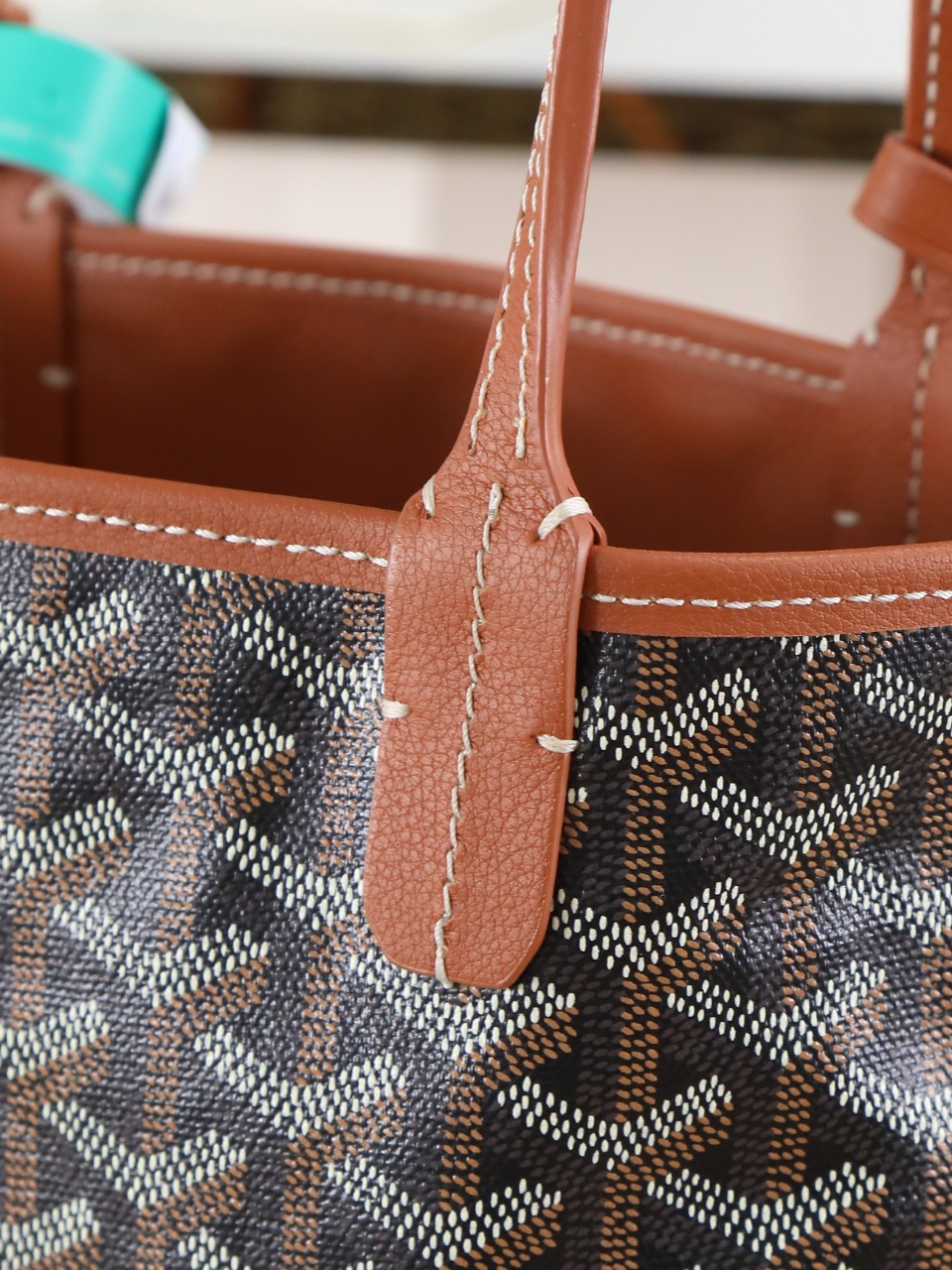 GOYARD 戈雅双面 Belvedere Reversible Mini Tote (Canvas and Leather) — Dual-use bag (handheld/shoulder carry)-F0-ANJCROMINCG 