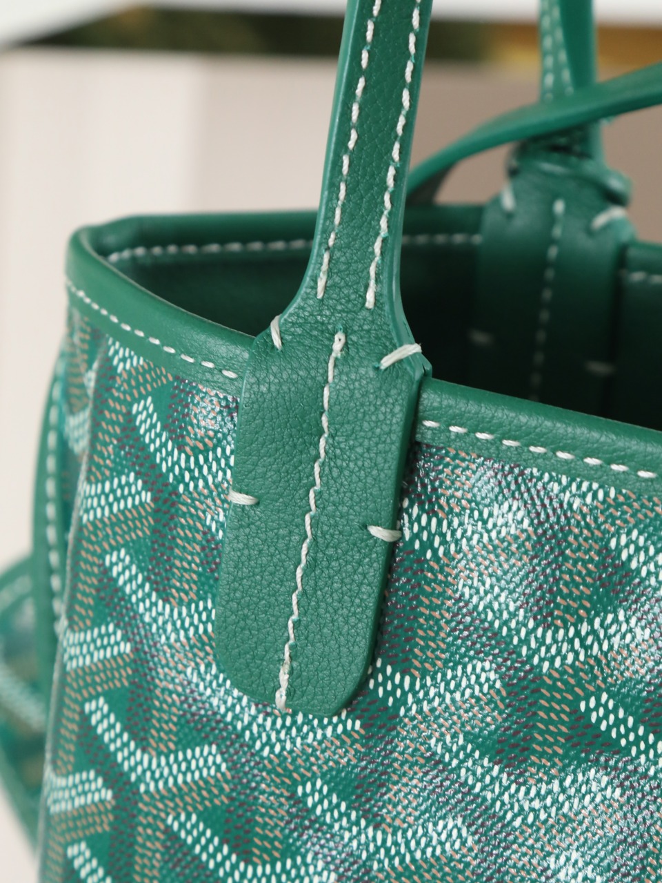 GOYARD 戈雅双面 Belvedere Reversible Mini Tote (Canvas and Leather) — Dual-use bag (handheld/shoulder carry)-F0-ANJCROMINCG 