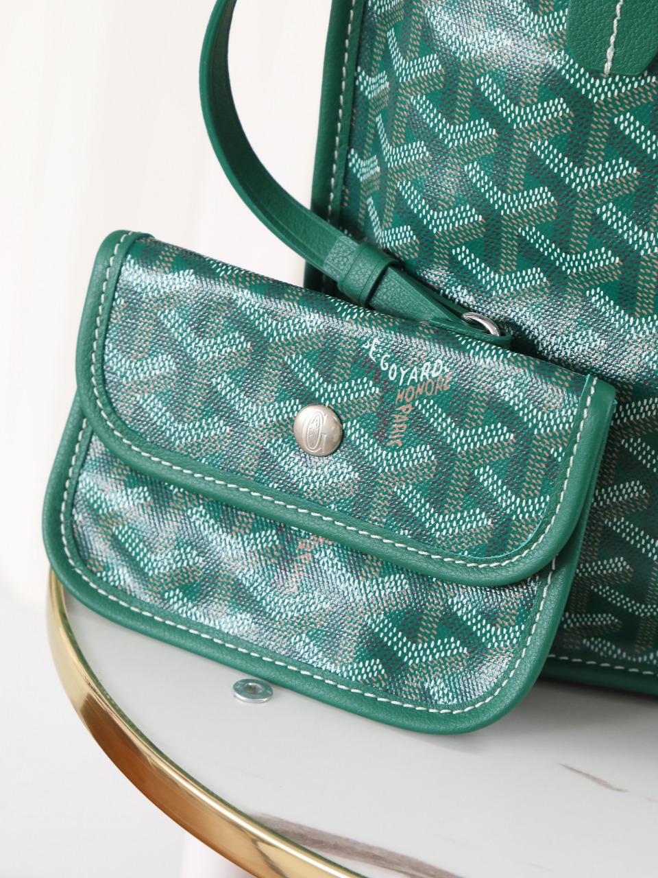 GOYARD 戈雅双面 Belvedere Reversible Mini Tote (Canvas and Leather) — Dual-use bag (handheld/shoulder carry)-F0-ANJCROMINCG 