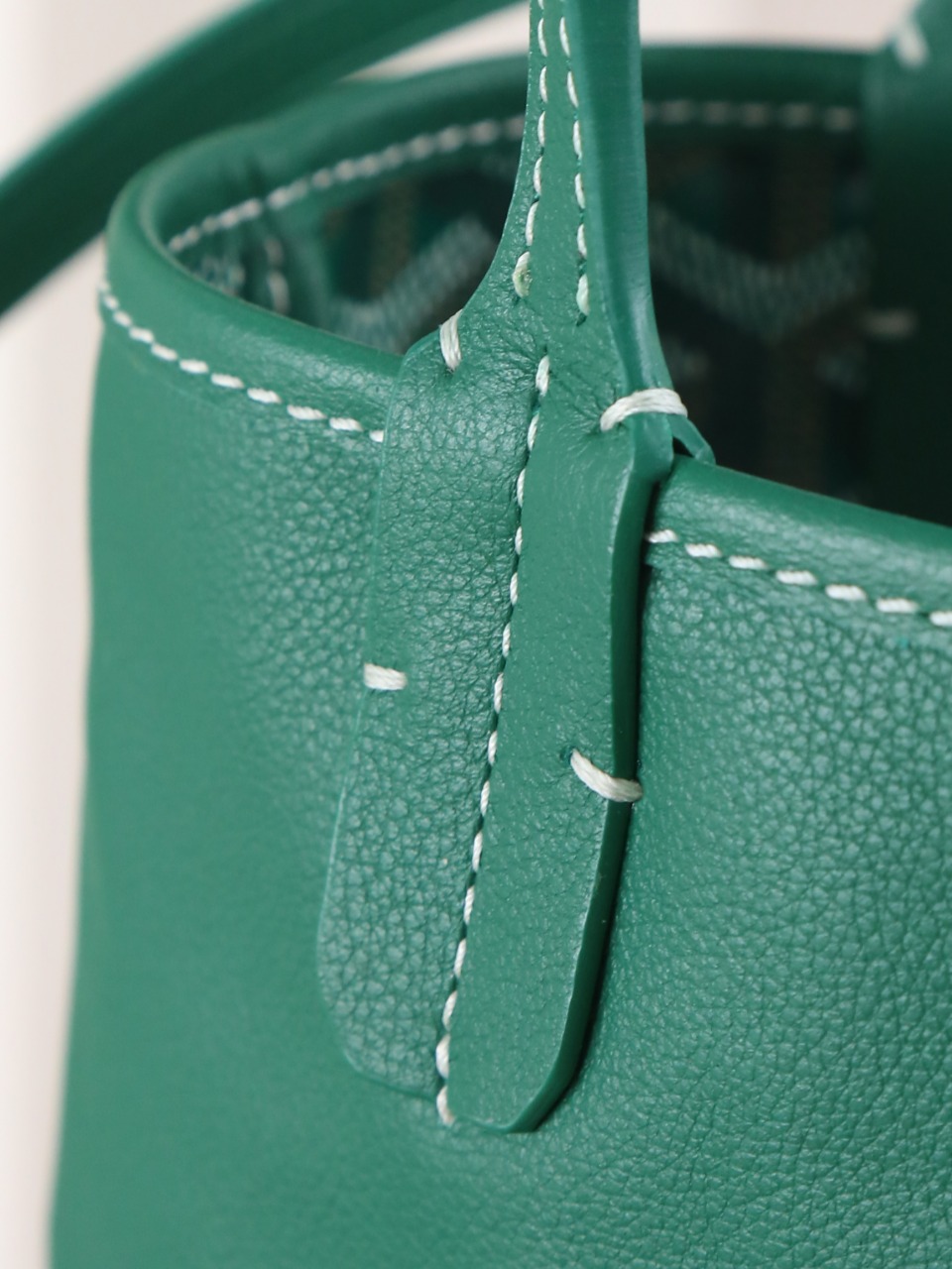 GOYARD 戈雅双面 Belvedere Reversible Mini Tote (Canvas and Leather) — Dual-use bag (handheld/shoulder carry)-F0-ANJCROMINCG 