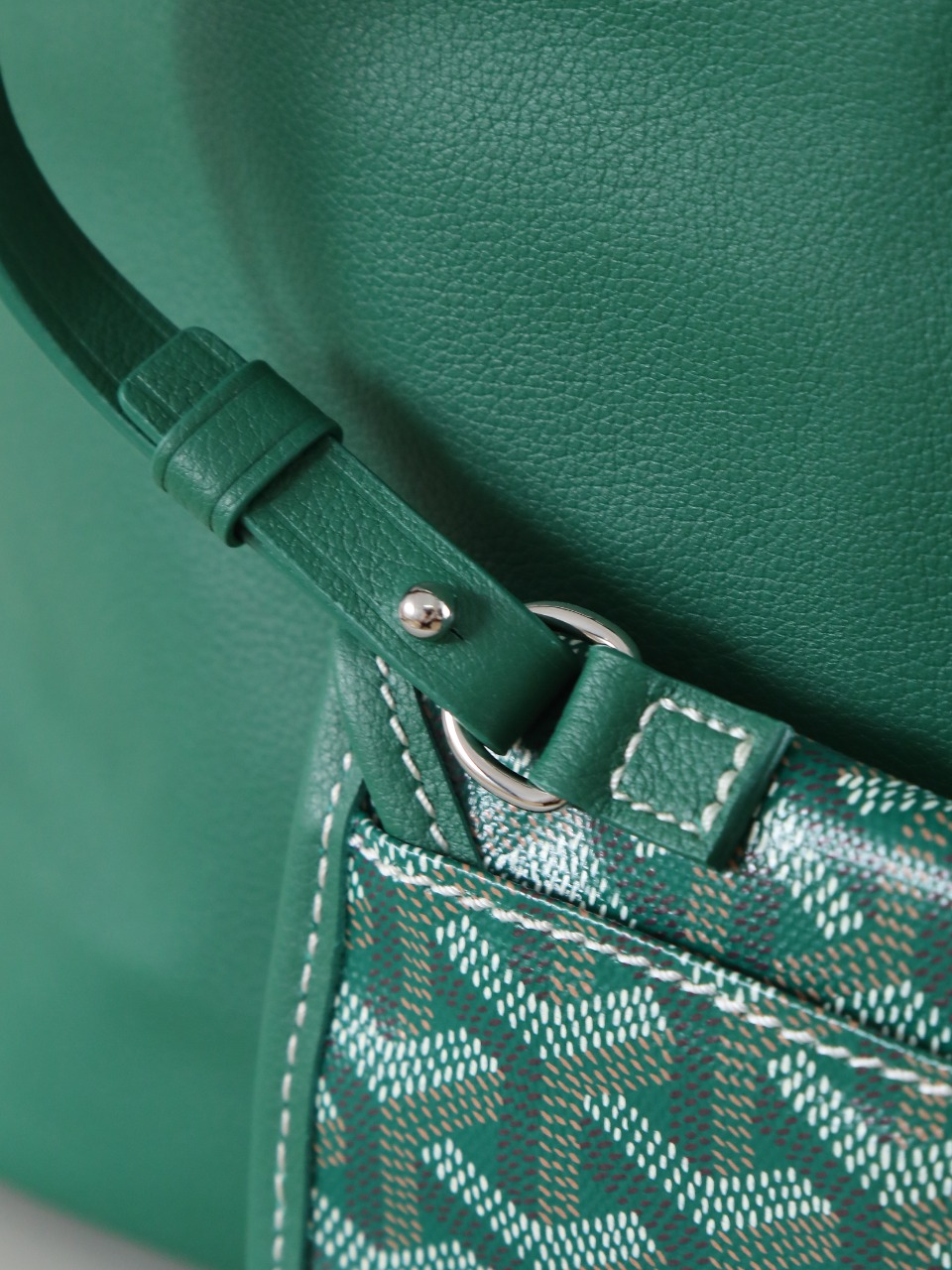 GOYARD 戈雅双面 Belvedere Reversible Mini Tote (Canvas and Leather) — Dual-use bag (handheld/shoulder carry)-F0-ANJCROMINCG 
