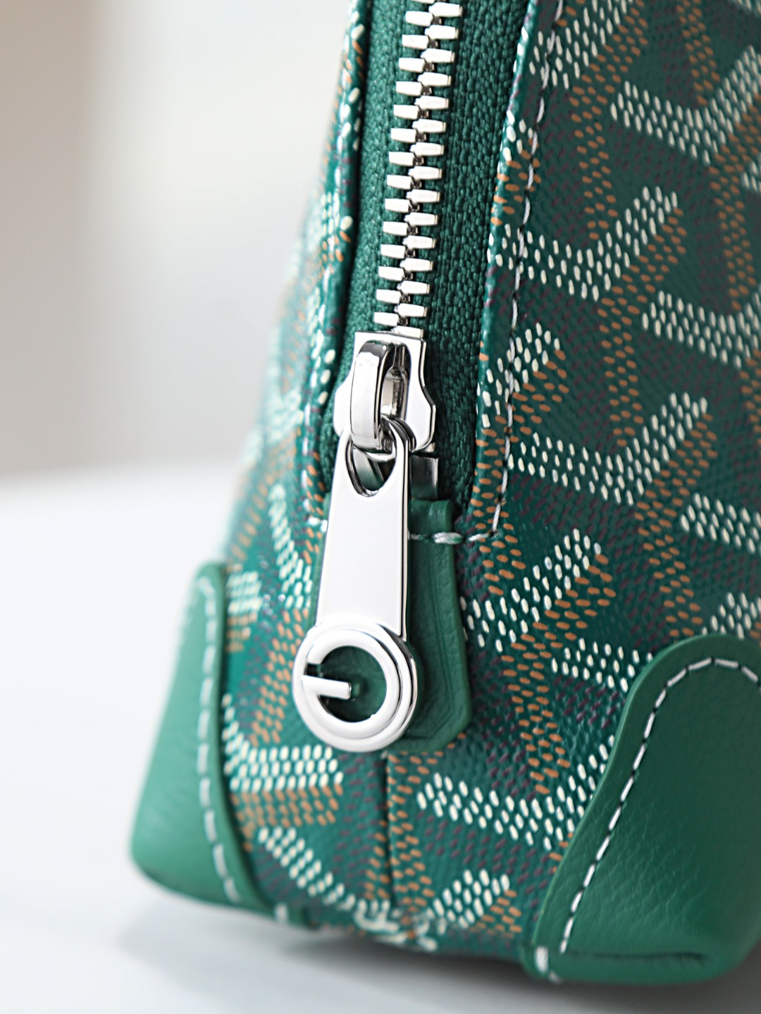 GOYARD 戈雅化妆包  Vendome (Canvas and Leather) — Women's Cosmetic Bag-F0- VENDOTPMLTY