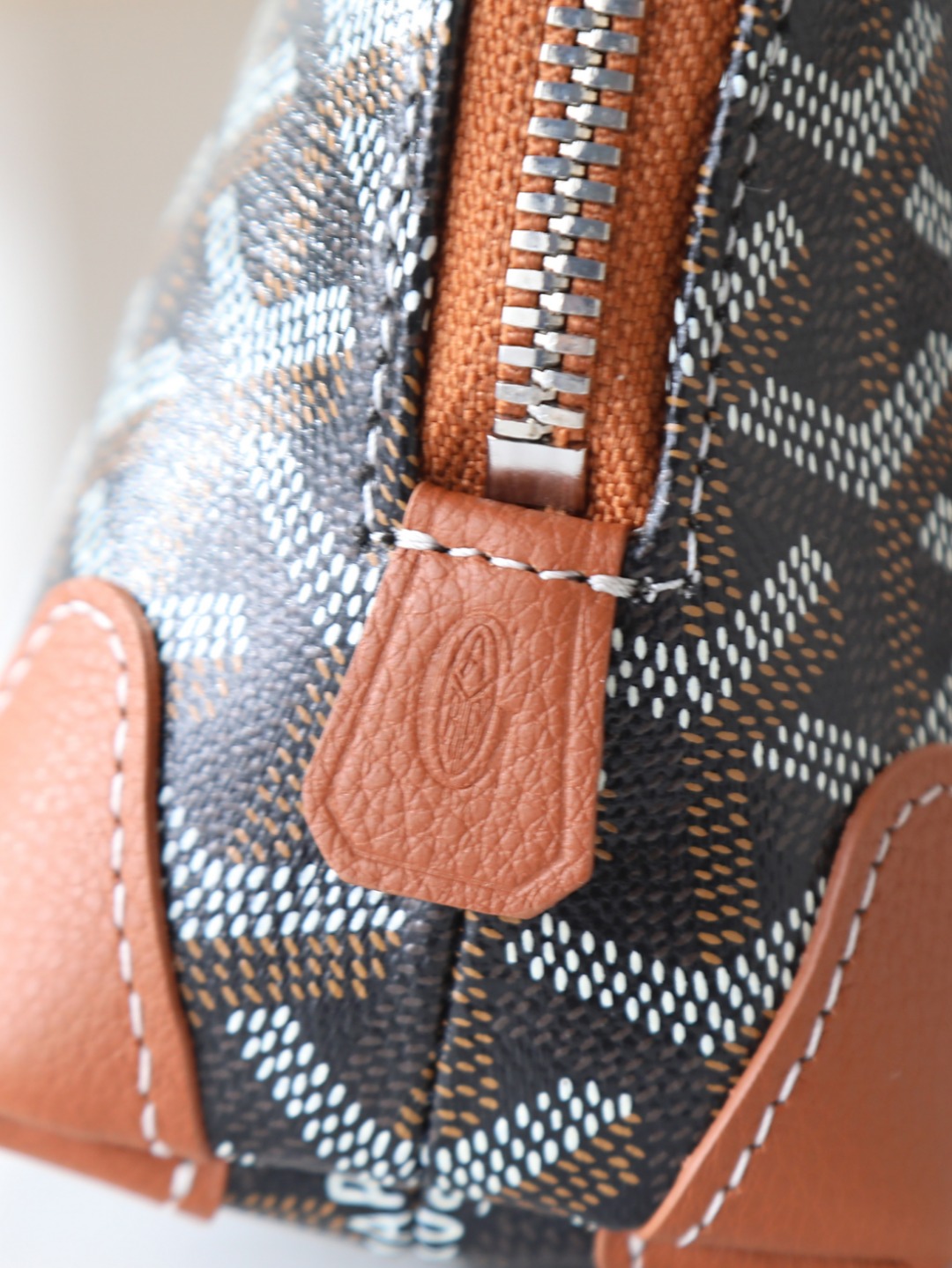 GOYARD 戈雅化妆包  Vendome (Canvas and Leather) — Women's Cosmetic Bag-F0- VENDOTPMLTY