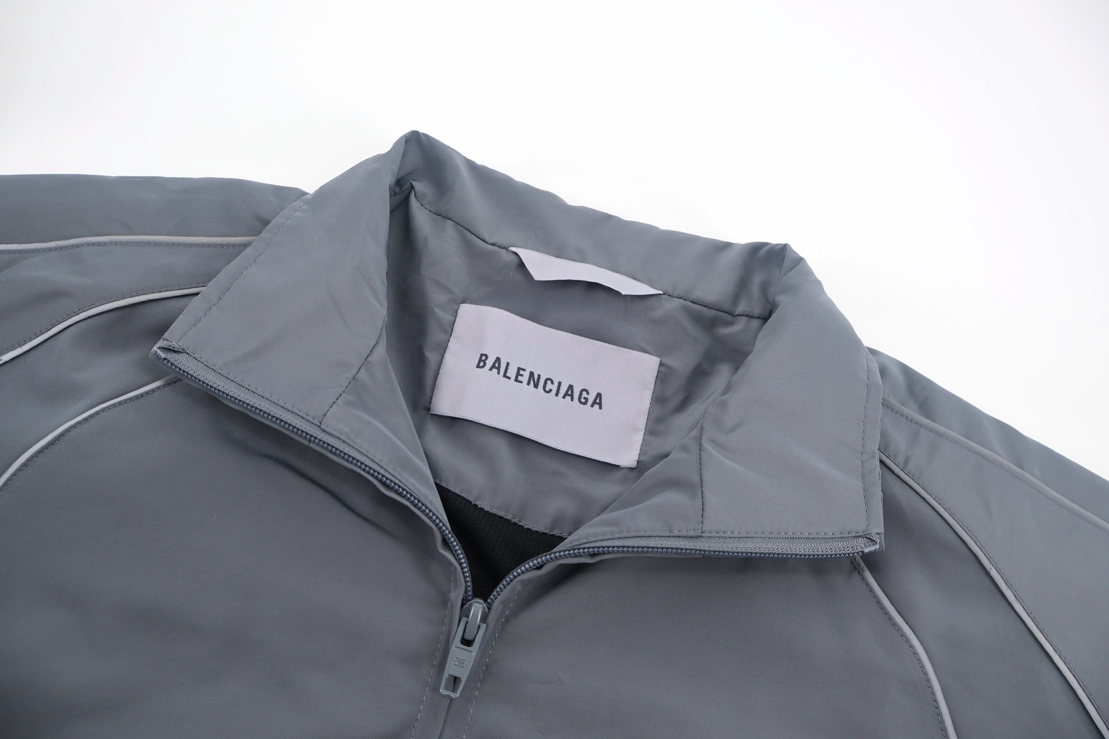 Balenciaga 巴黎世家 反光印花拉链立领运动外套 夹克 长袖 灰色 B5