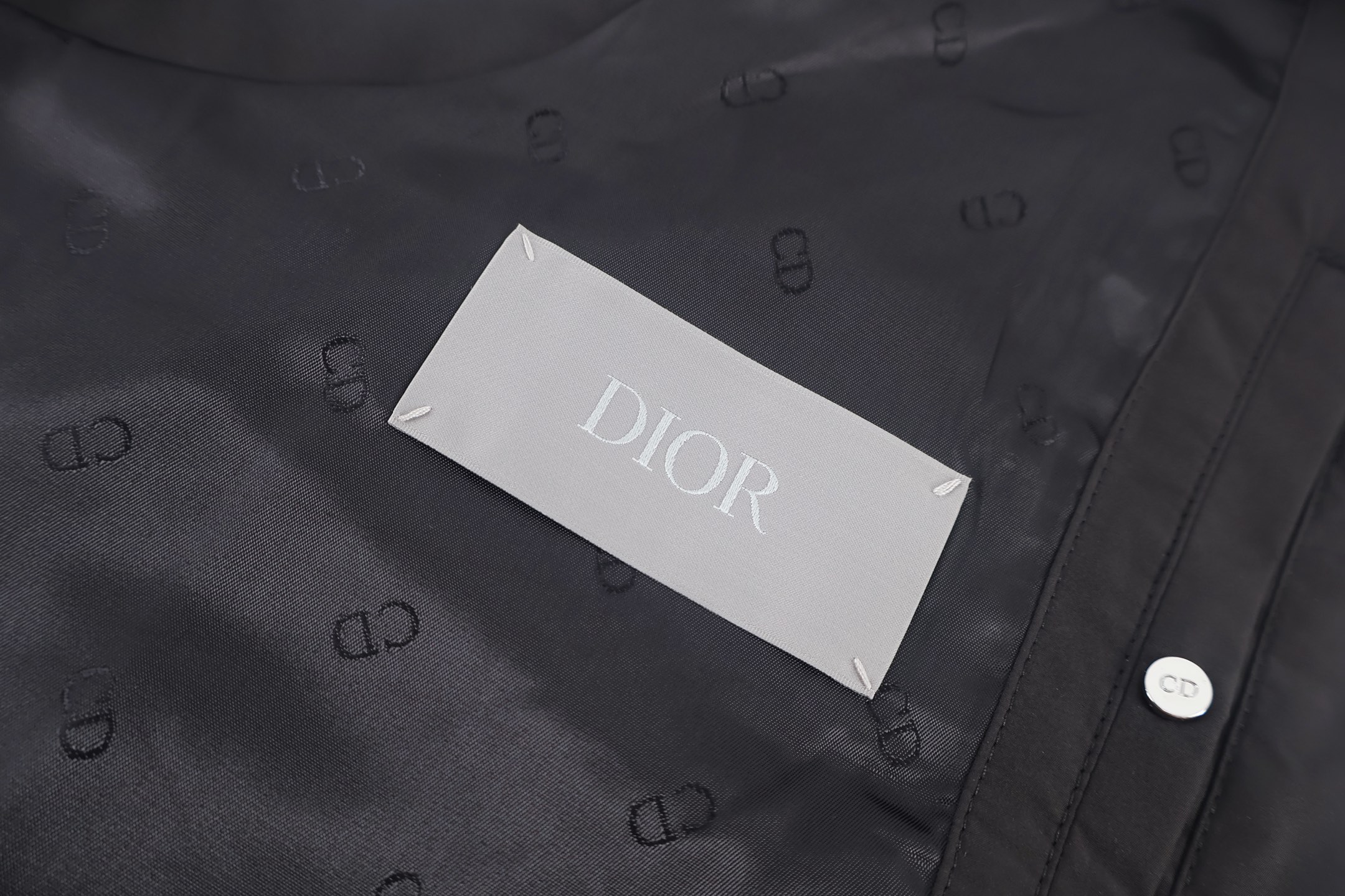 DIOR 迪奥 标识压花刺绣拉链立领夹棉马甲 背心 棉服 外套 夹克 黑色 米色 C0