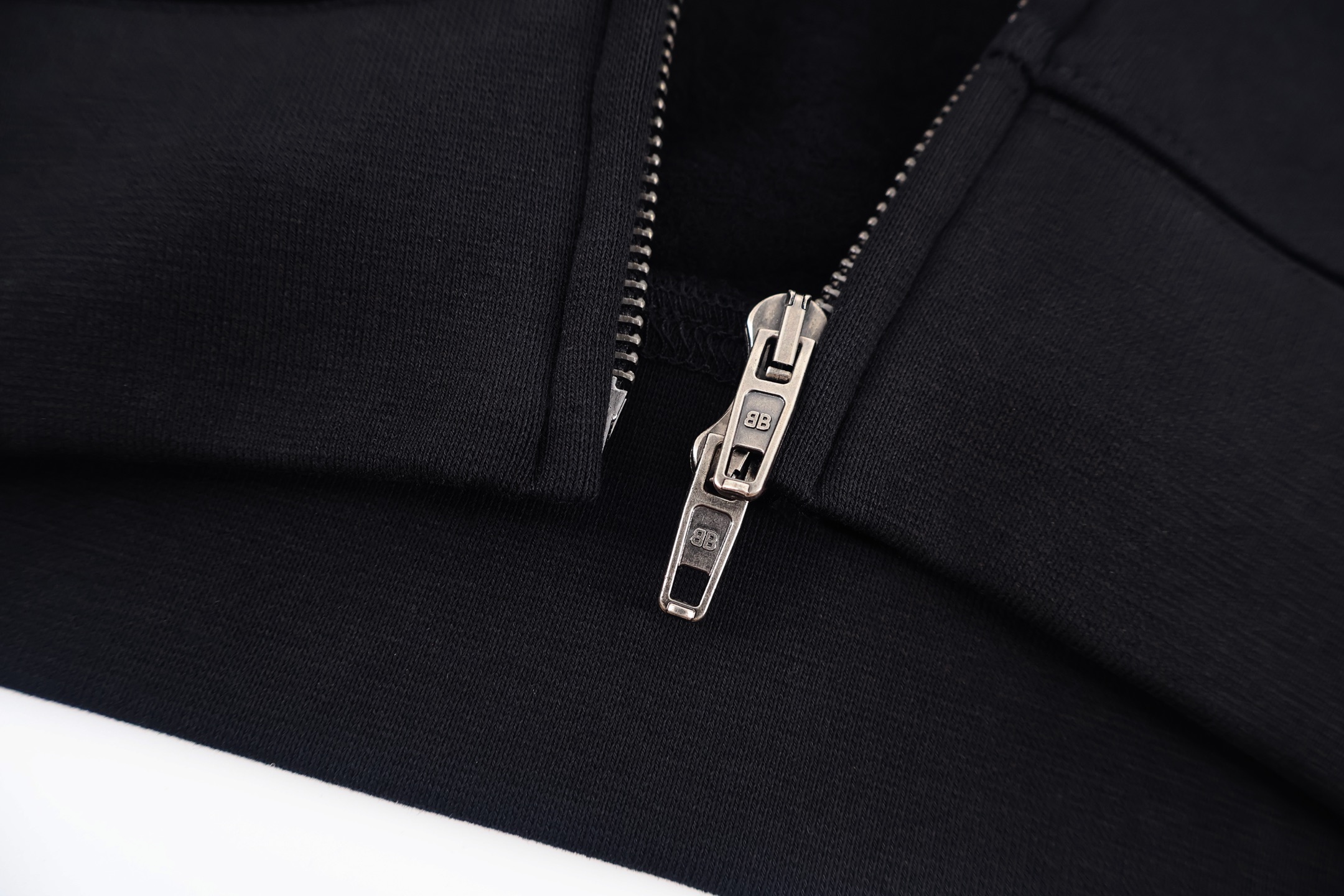 Balenciaga 巴黎世家 皇冠刺绣拉链连帽卫衣 外套 长袖 黑色 B5