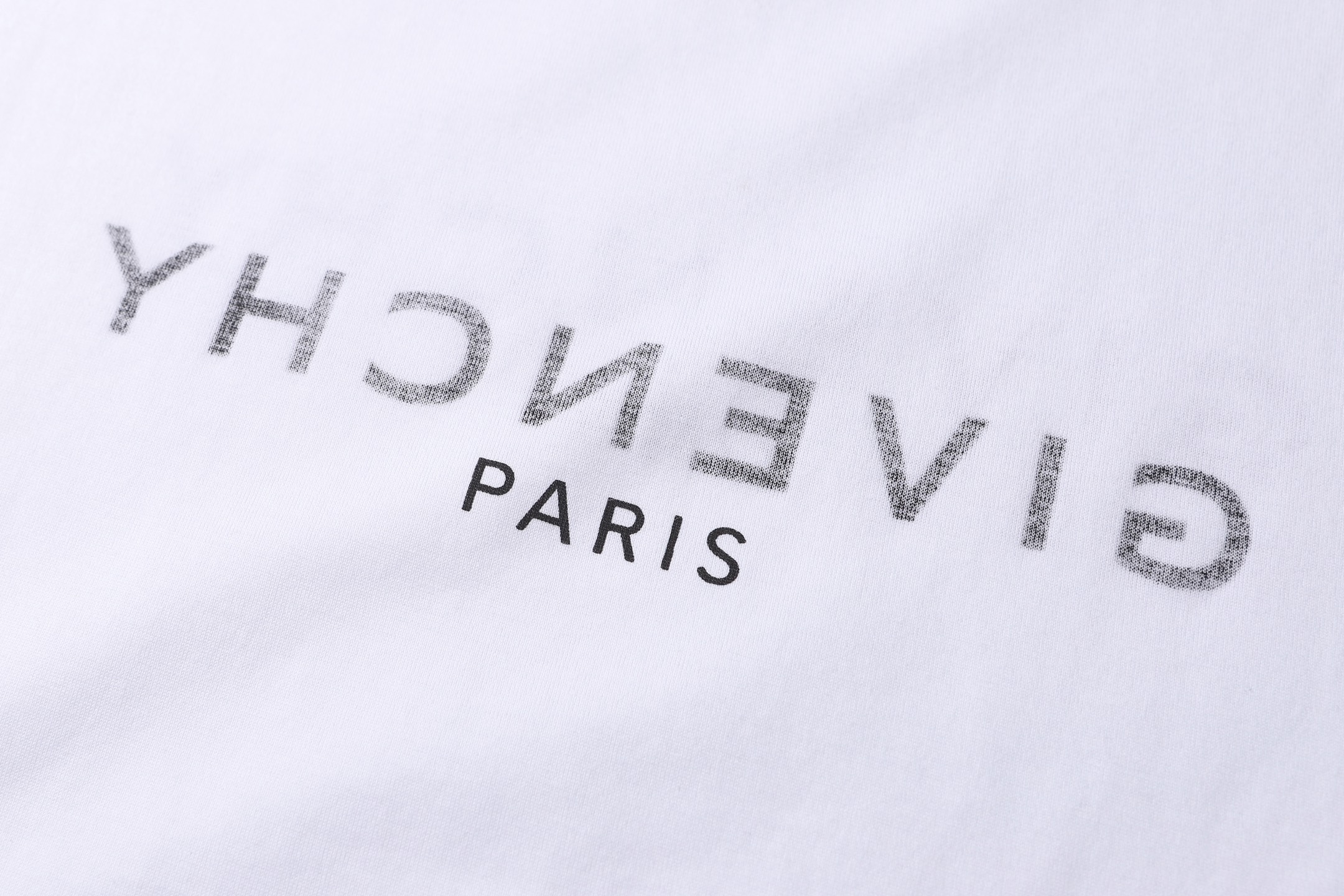Givenchy 纪梵希 双层字母logo印花圆领短袖 T恤 夏款 白色 黑色 A0