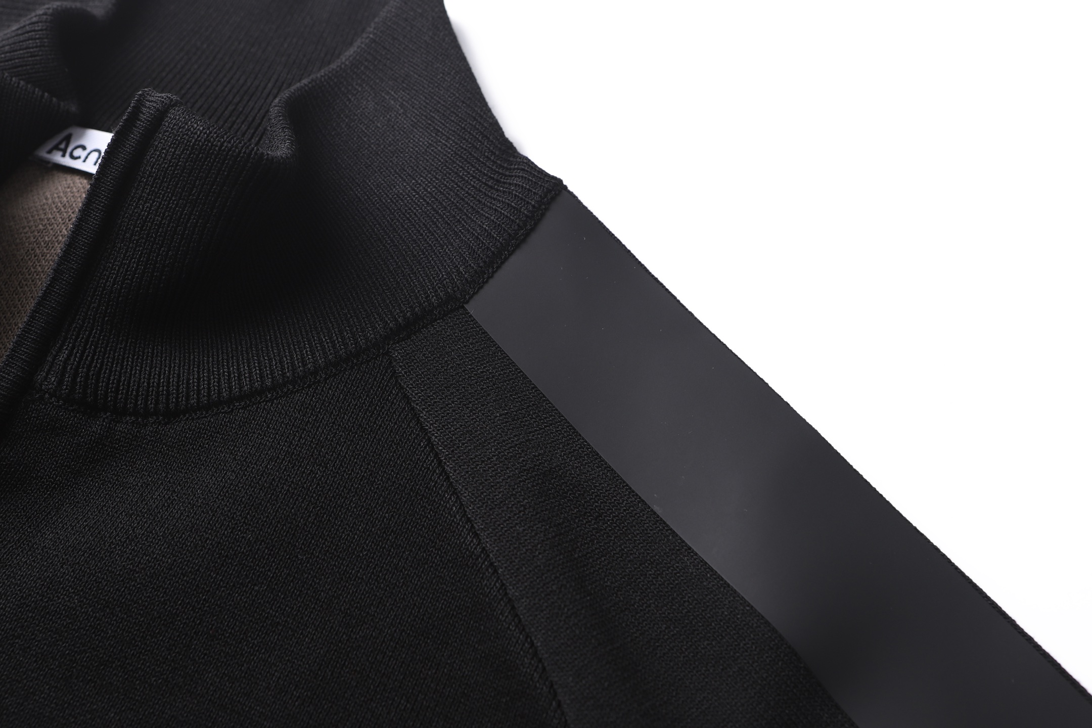 Acne Studios 背面硅胶压花皮革拉链针织开衫 夹克 外套 长袖 白色 黑色 B5