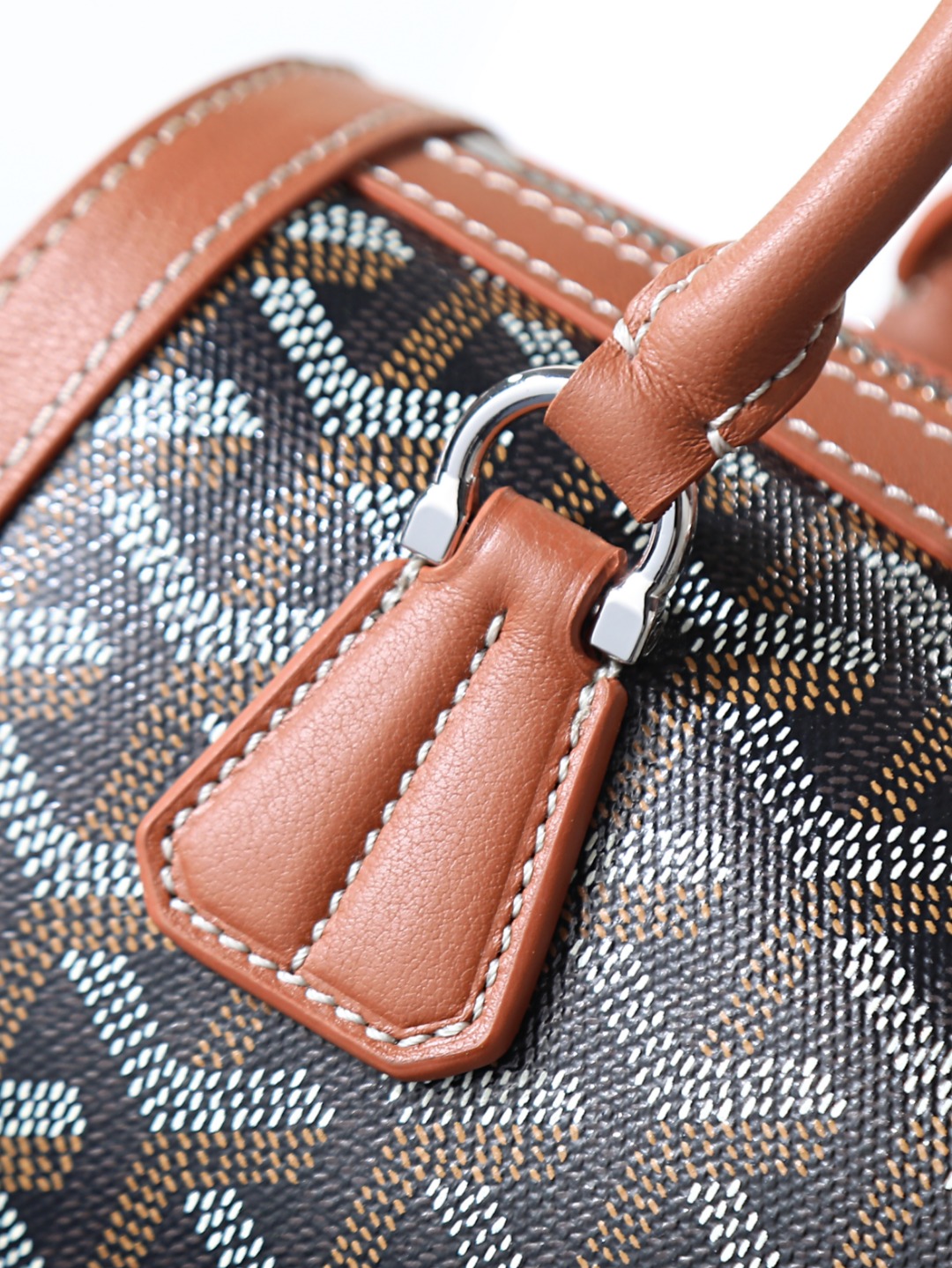 GOYARD 戈雅法棍 Bonbonniere (Canvas and Leather) — Baguette Bag-F0-BONBONPMLTY