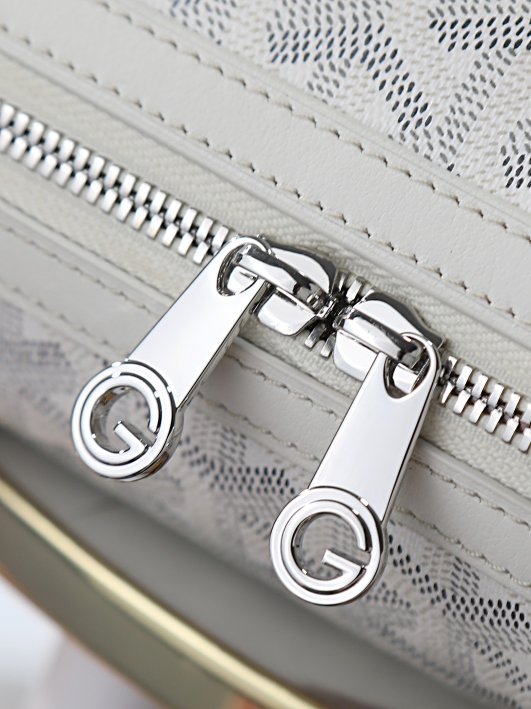 GOYARD 戈雅法棍 Bonbonniere (Canvas and Leather) — Baguette Bag-F0-BONBONPMLTY