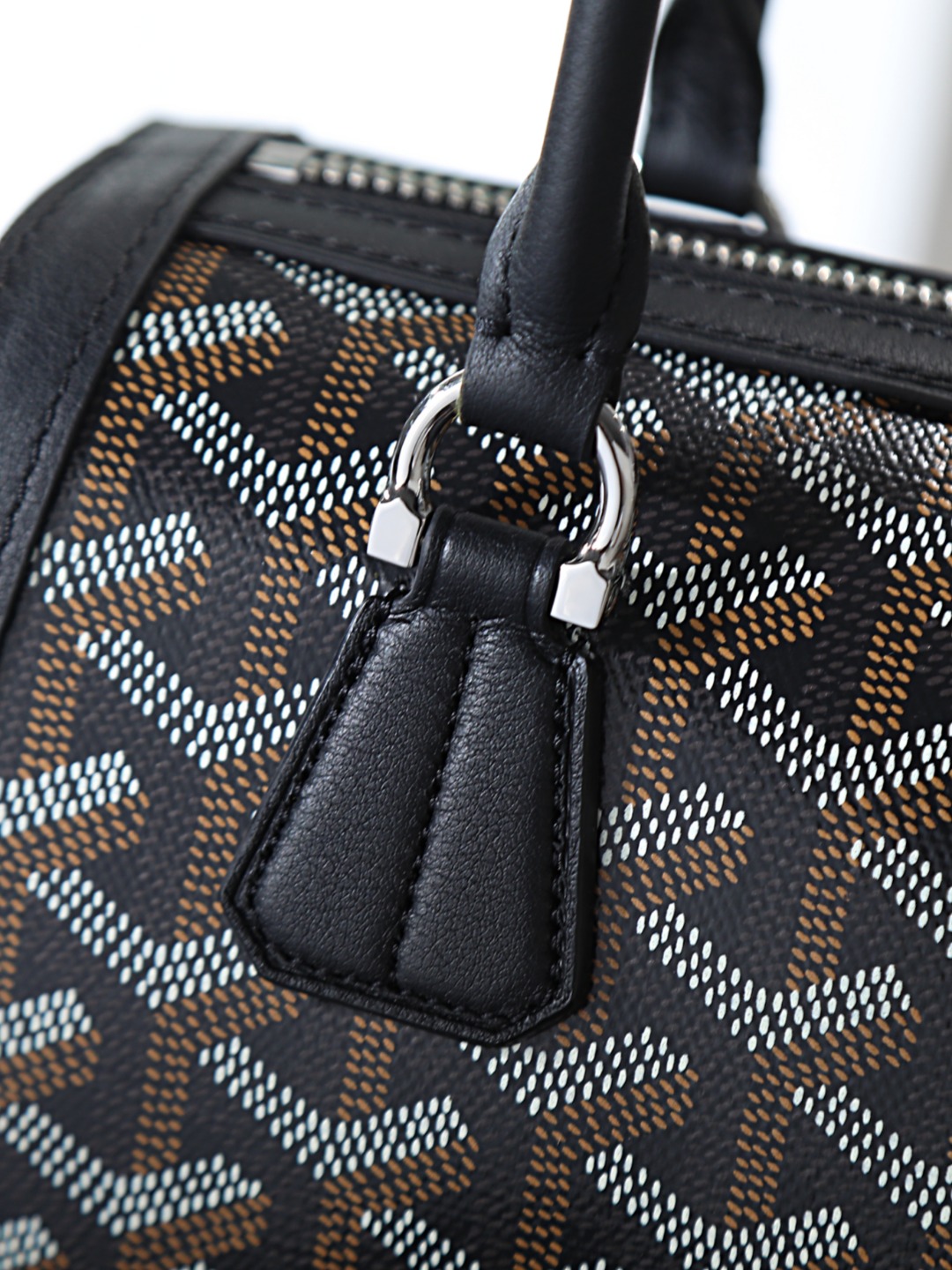 GOYARD 戈雅法棍 Bonbonniere (Canvas and Leather) — Baguette Bag-F0-BONBONPMLTY