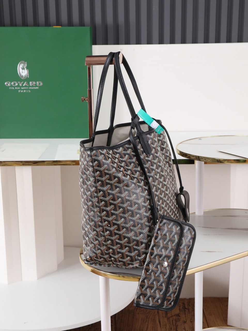34CM GOYARD 戈雅托特 Saint Louis  (Canvas and Leather) — Small Tote Bag-F0-STLCROPMLTY-01CL01P