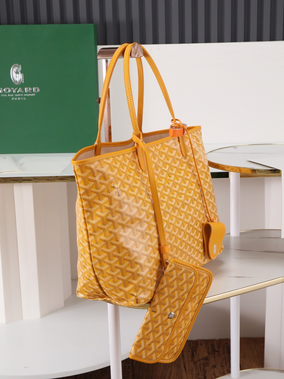 34CM GOYARD 戈雅托特 Saint Louis  (Canvas and Leather) — Small Tote Bag-F0-STLCROPMLTY-08CL08P