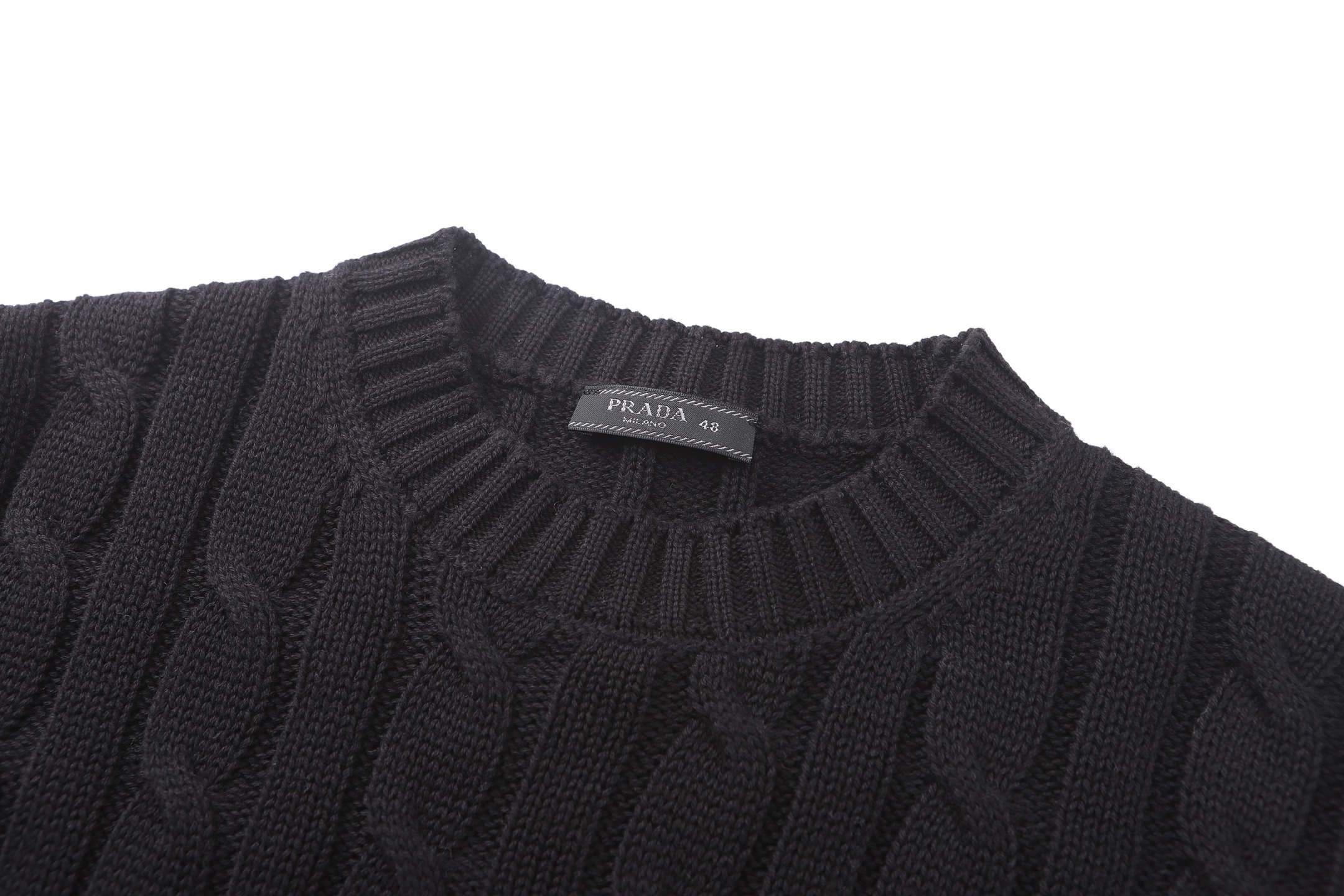 PRADA 普拉达 麻花编织刺绣logo毛衣 针织衫 长袖 白色 黑色 B0 