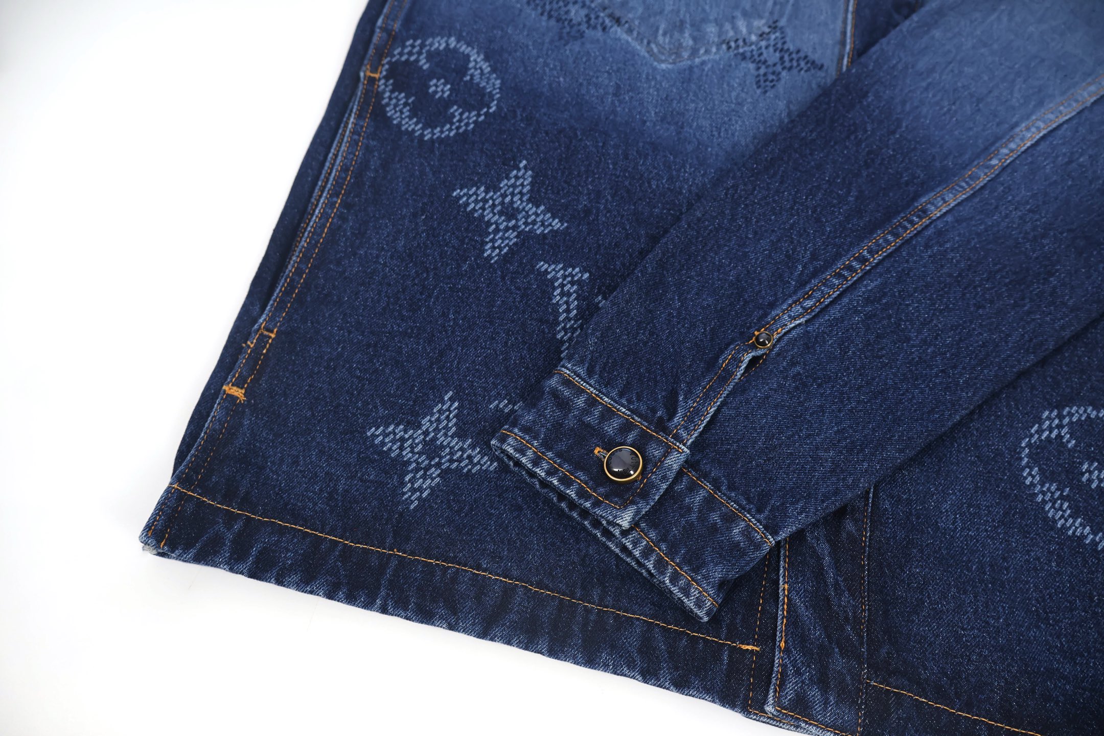 LOUIS VUITTON 路易威登 渐变牛仔外套 夹克 长袖 蓝色 C0 1AIK81
