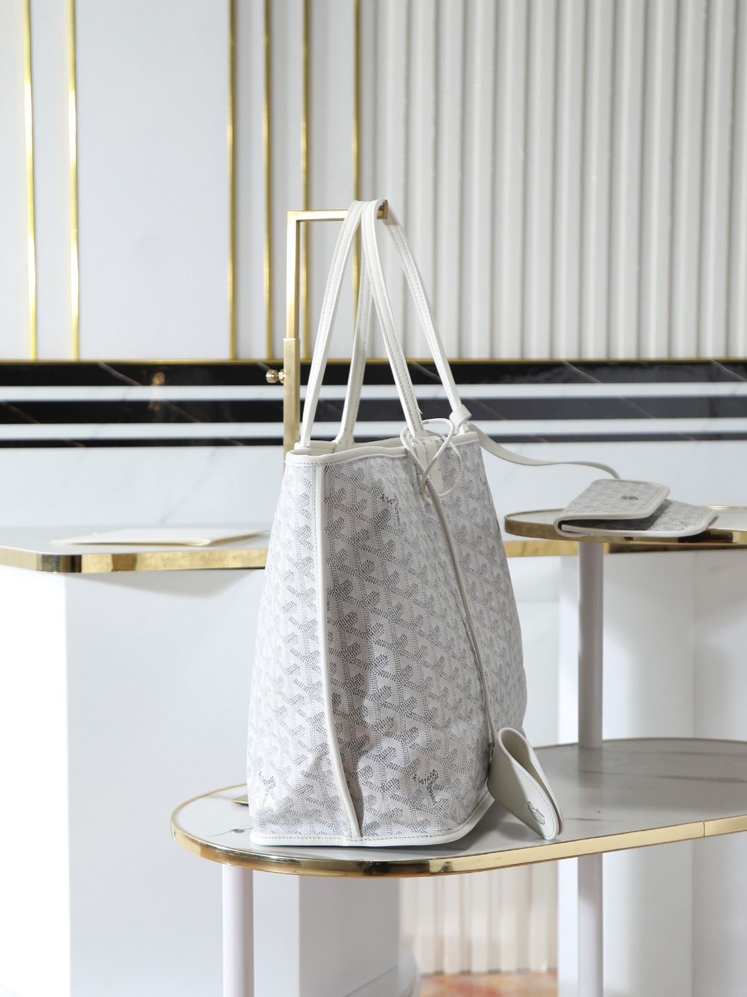 双面33CM GOYARD 戈雅托特 Anjou Reversible (Canvas and Leather) —  small Tote Bag-F0-ANJCROPMLCG