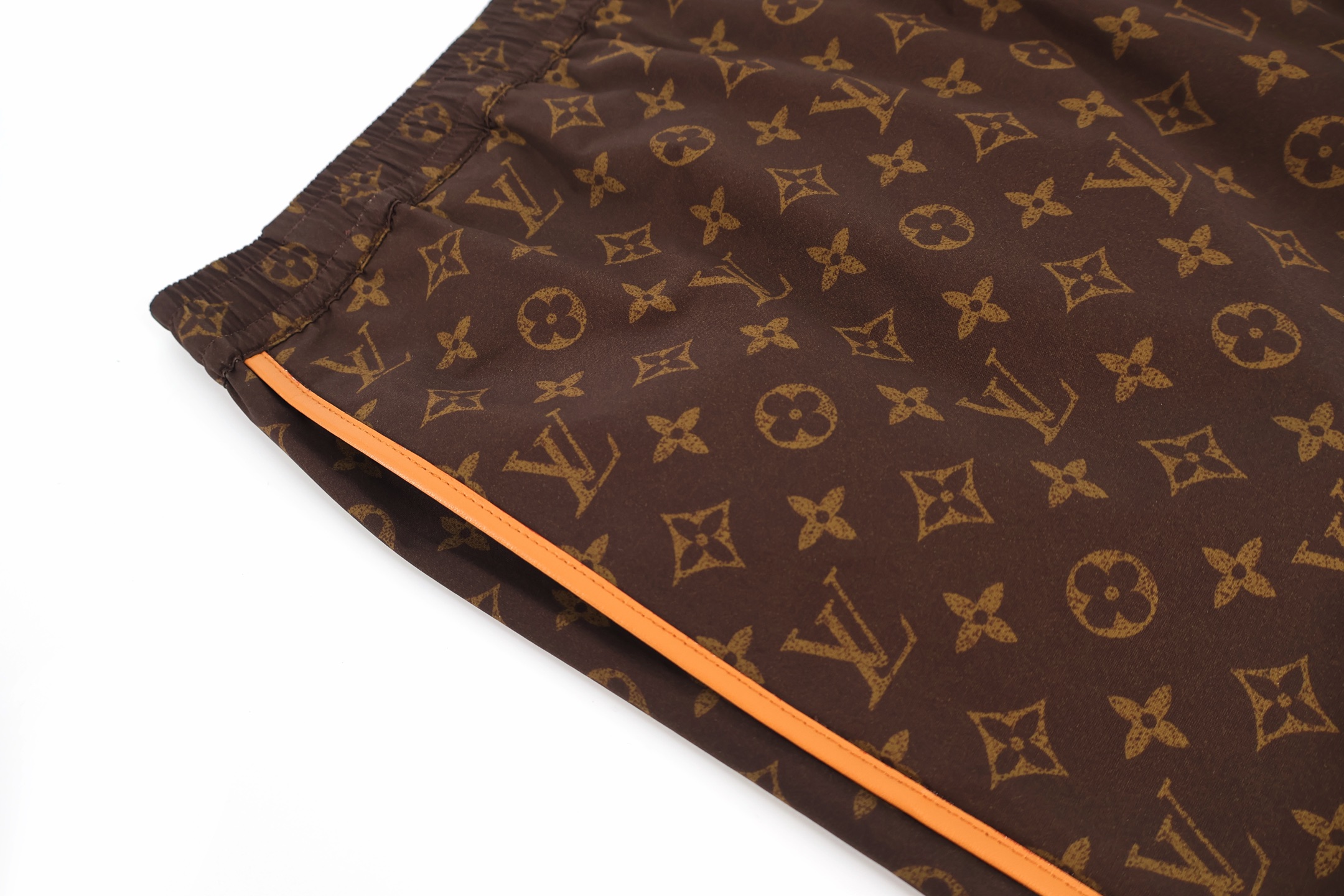 LOUIS VUITTON 路易威登 LV 满印老花皮边沙滩短裤 休闲裤 裤子 棕色 B0