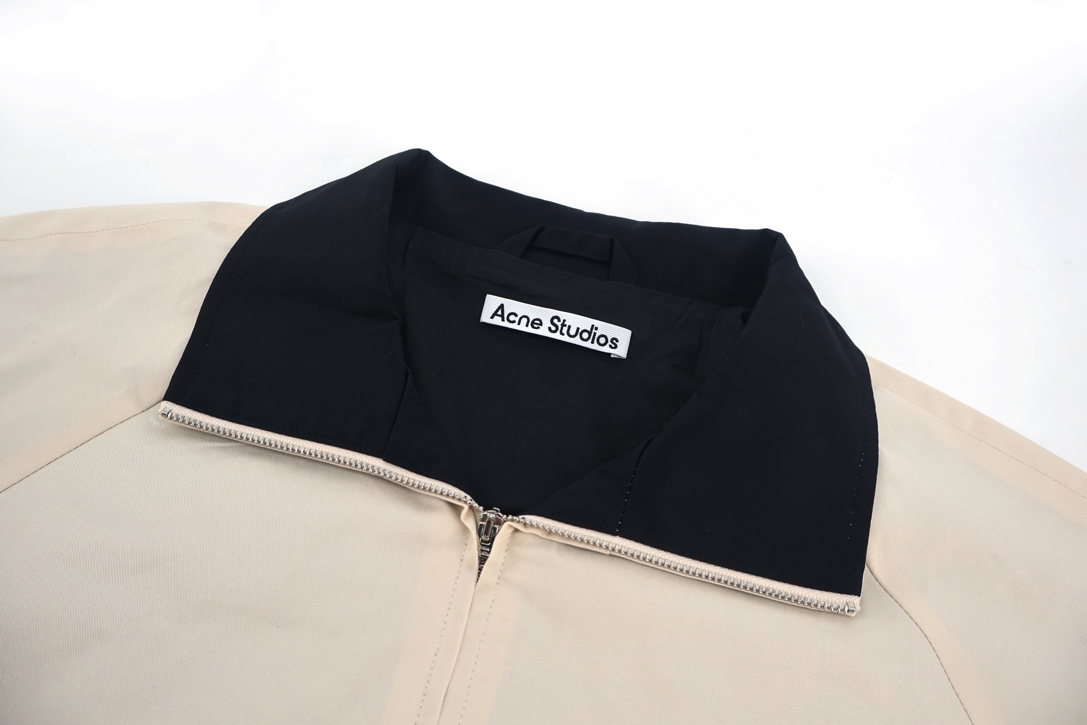 Acne Studios 后背字母刺绣复古哈灵顿拉链夹克 外套 秋冬 长袖 米白色 C0