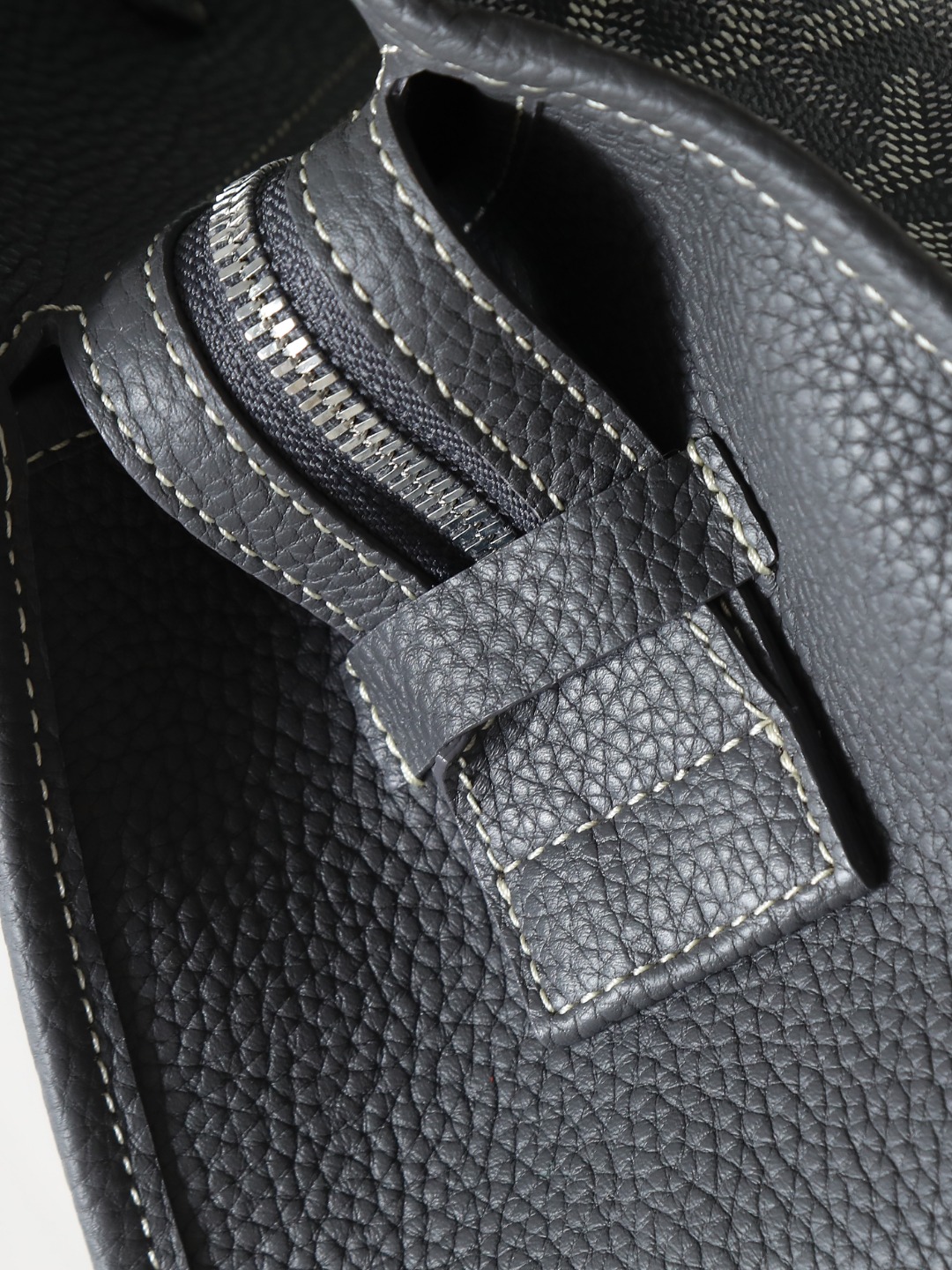 GOYARD 戈雅托特单肩 Hardy (Canvas and Leather) — Tote Shoulder Bag-F0-HARDY2PMLTY 