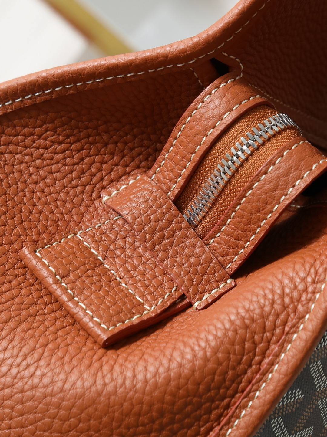 GOYARD 戈雅托特单肩 Hardy (Canvas and Leather) — Tote Shoulder Bag-F0-HARDY2PMLTY 