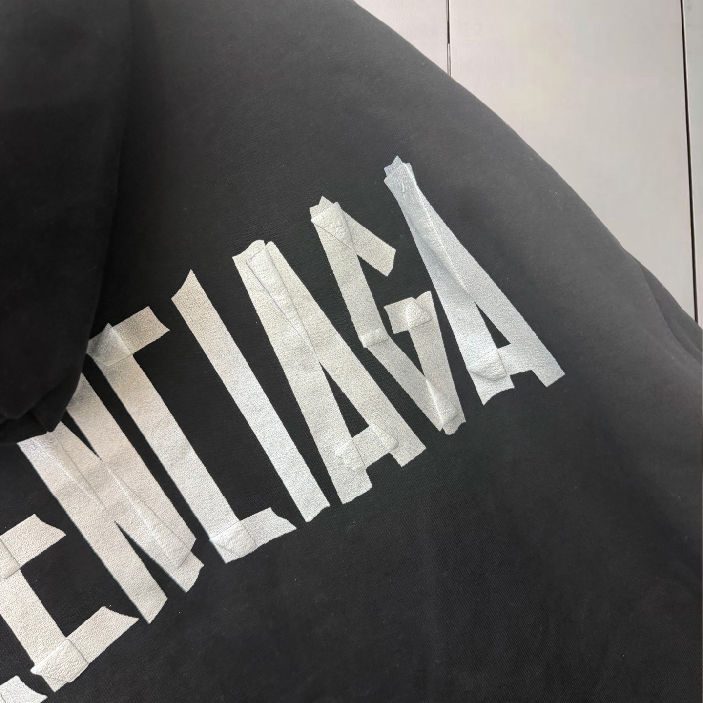Balenciaga 巴黎世家 字母胶带发泡烫银印花拉链连帽卫衣 连帽衫 外套 长袖 黑色 B0 