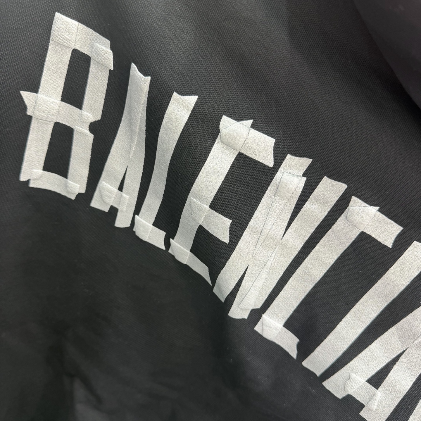 Balenciaga 巴黎世家 字母胶带发泡烫银印花拉链连帽卫衣 连帽衫 外套 长袖 黑色 B0 
