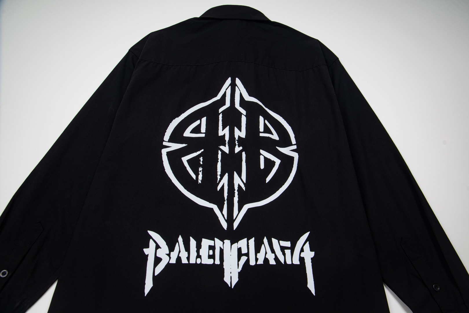 Balenciaga 巴黎世家 比特币BB摇滚盾牌印花衬衫 外套 长袖 秋冬 黑色 白色 A5