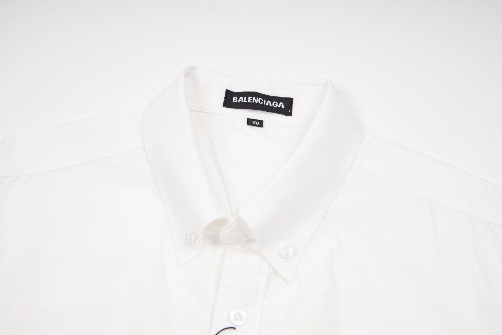 Balenciaga 巴黎世家 美纹纸胶带背后大Logo印花衬衫 外套 长袖 秋冬 黑色 白色 A5