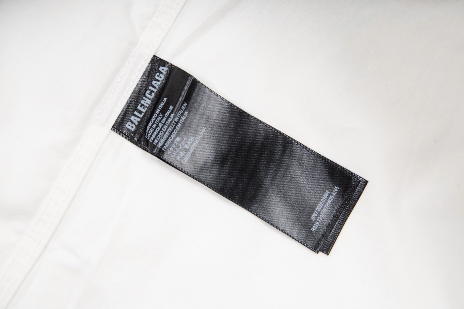 Balenciaga 巴黎世家 美纹纸胶带背后大Logo印花衬衫 外套 长袖 秋冬 黑色 白色 A5