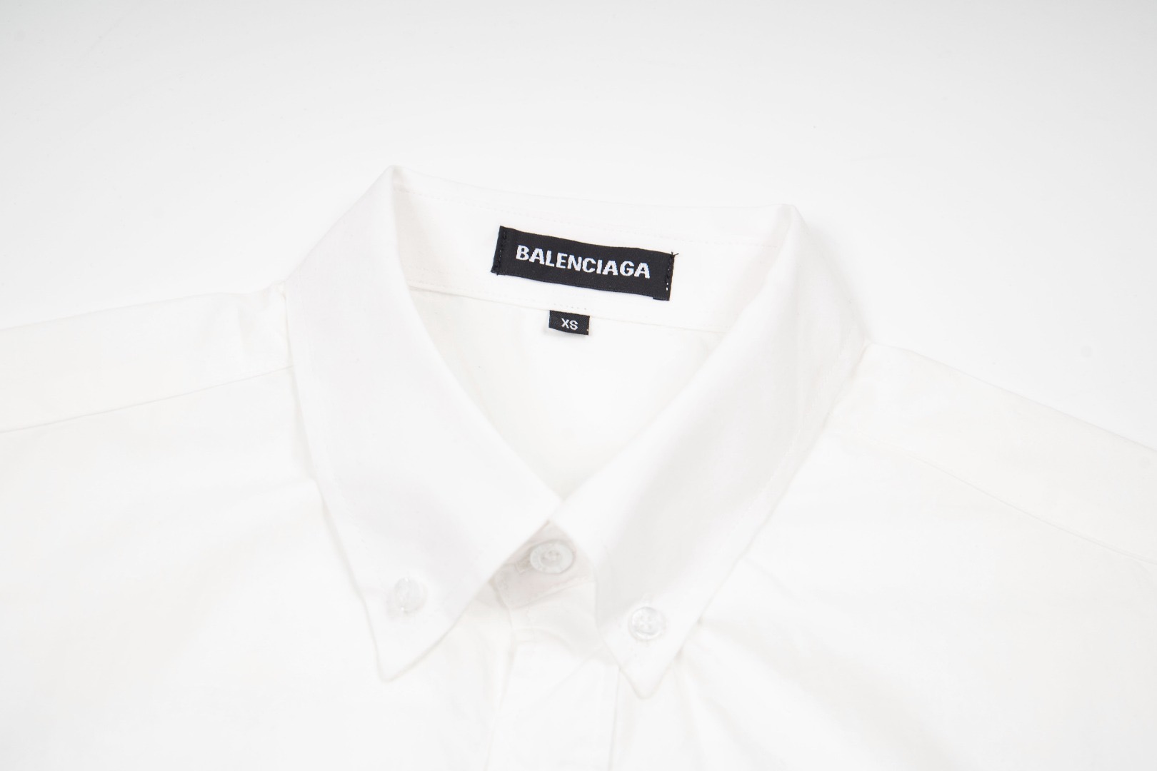 Balenciaga 巴黎世家 梵文哥特字母印花logo衬衫 外套 长袖 秋冬 黑色 白色 A5