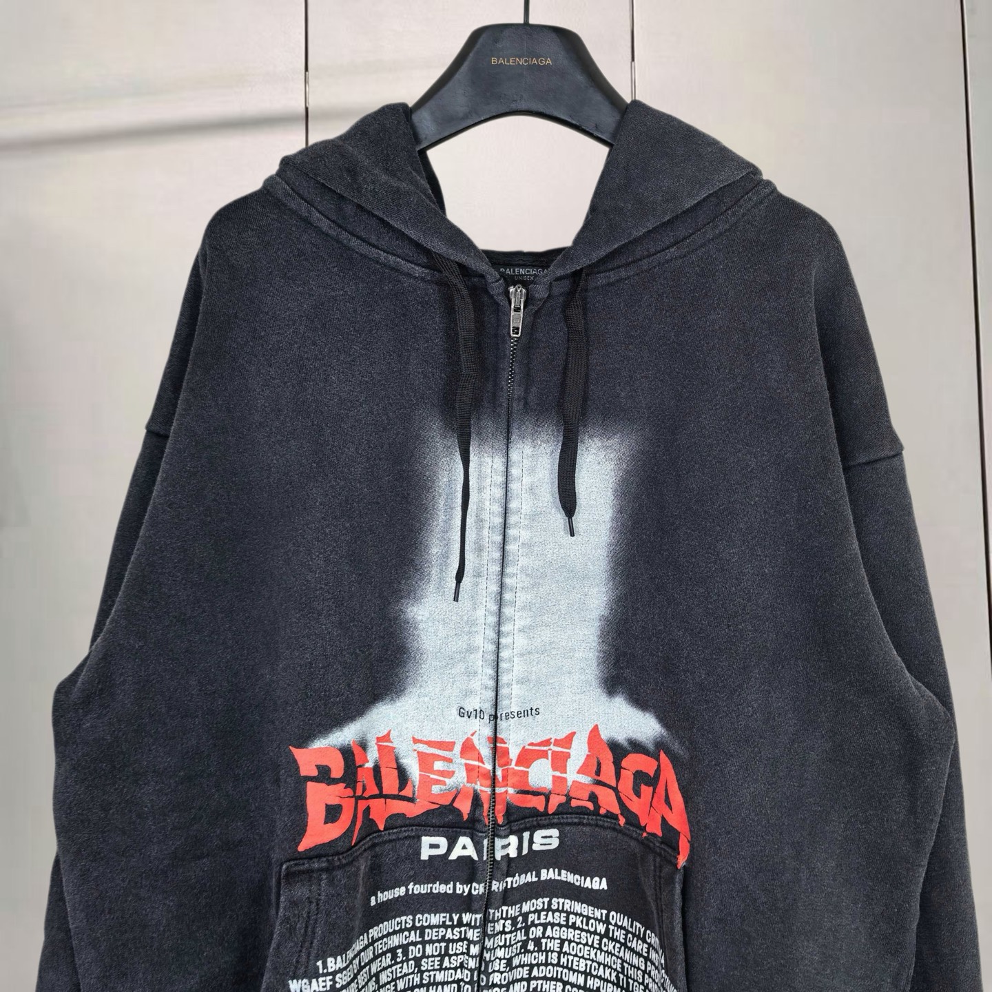 Balenciaga 巴黎世家 破损logo字母直喷印花洗水做旧拉链连帽卫衣 连帽衫 外套 长袖 黑色 B0 