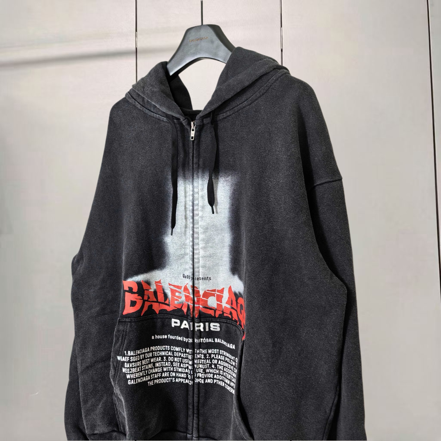Balenciaga 巴黎世家 破损logo字母直喷印花洗水做旧拉链连帽卫衣 连帽衫 外套 长袖 黑色 B0 