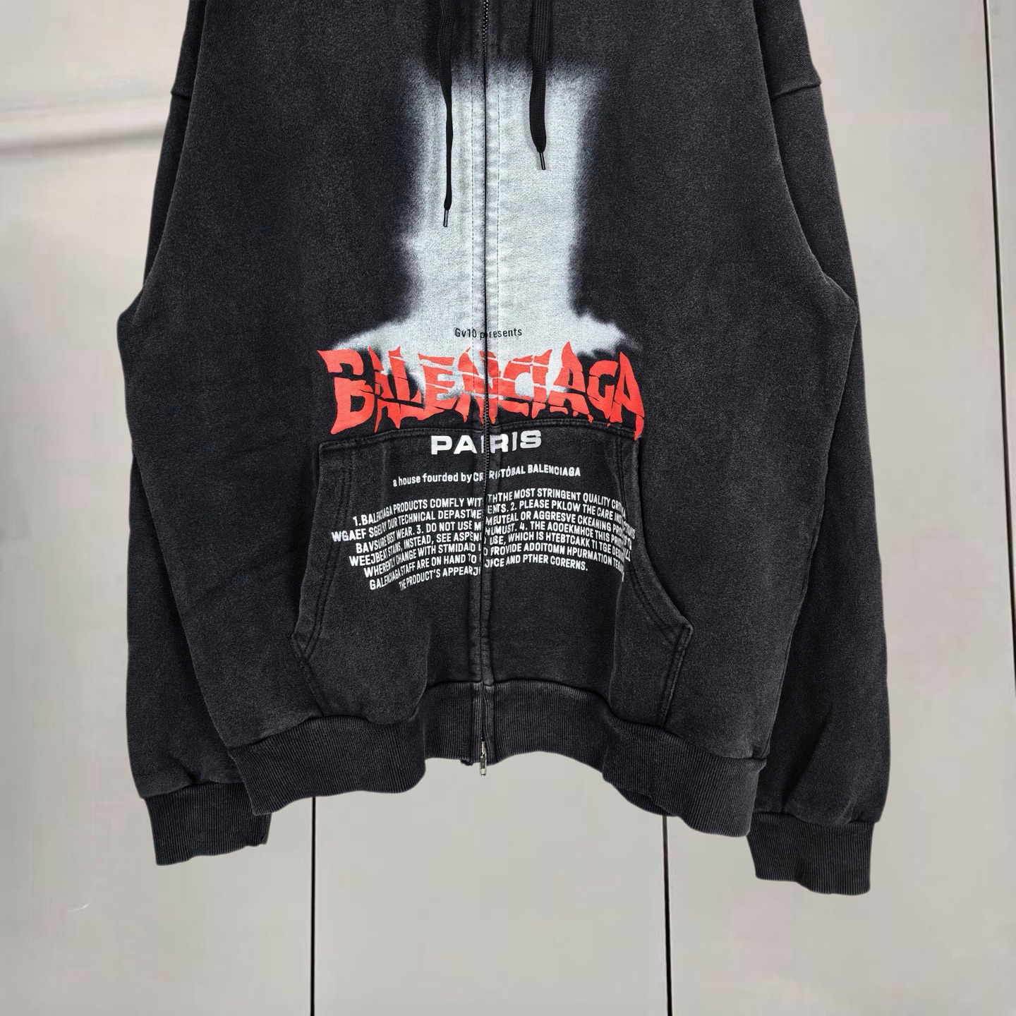 Balenciaga 巴黎世家 破损logo字母直喷印花洗水做旧拉链连帽卫衣 连帽衫 外套 长袖 黑色 B0 