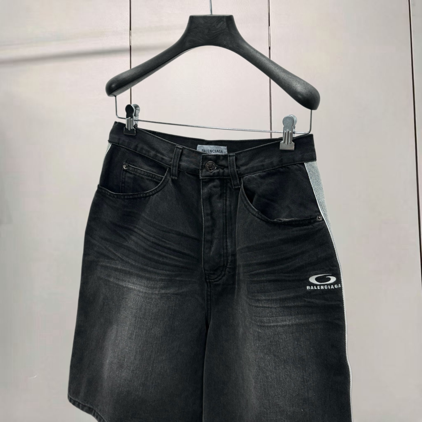 Balenciaga 巴黎世家 PIPING DETAIL 拼色牛仔短裤 休闲裤 五分裤 中裤 裤子 夏季 黑色 A5
