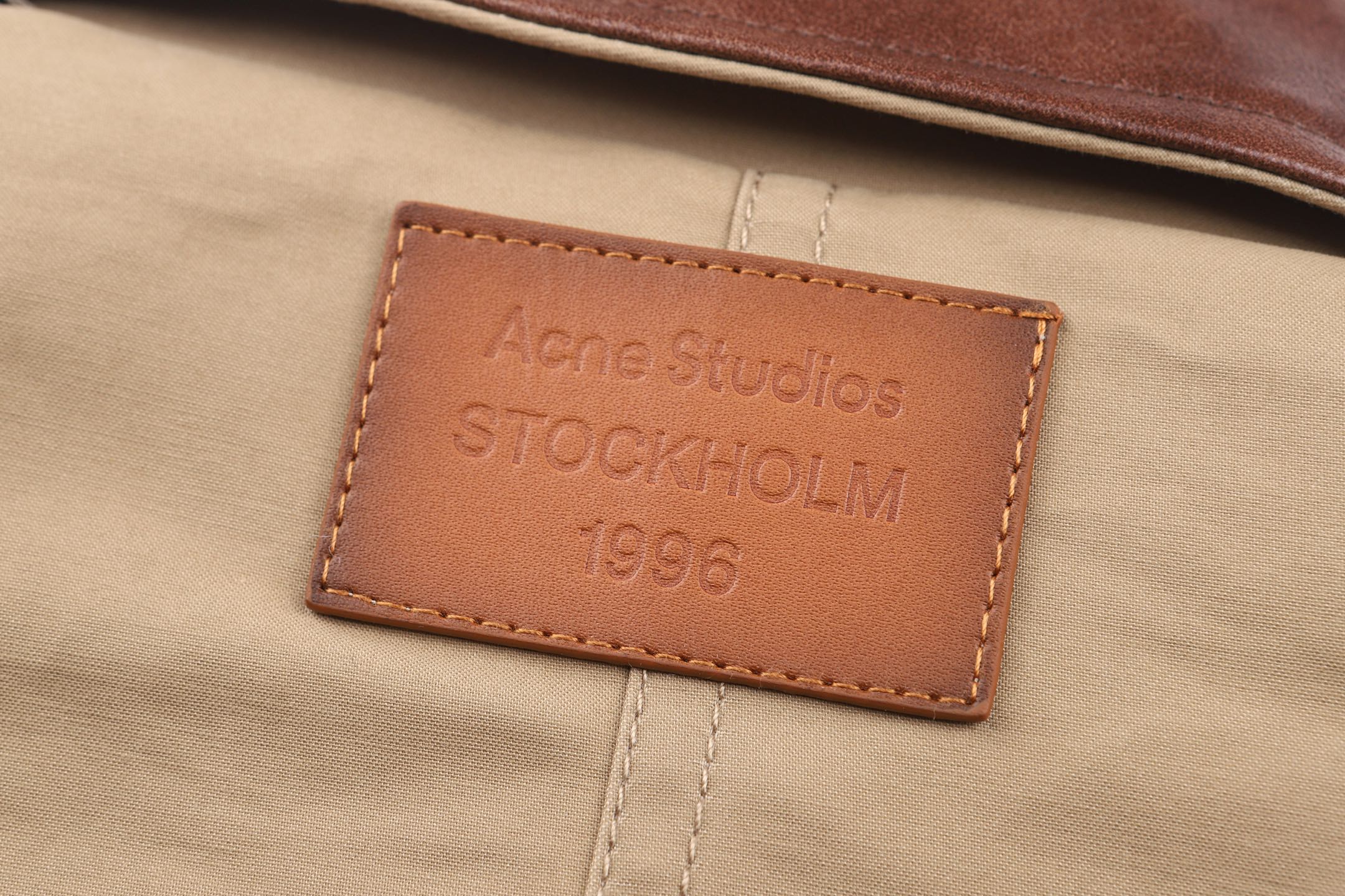 Acne Studios 皮革标识斜纹布拉链夹克 外套 秋冬 长袖 卡其色 黑色 C0