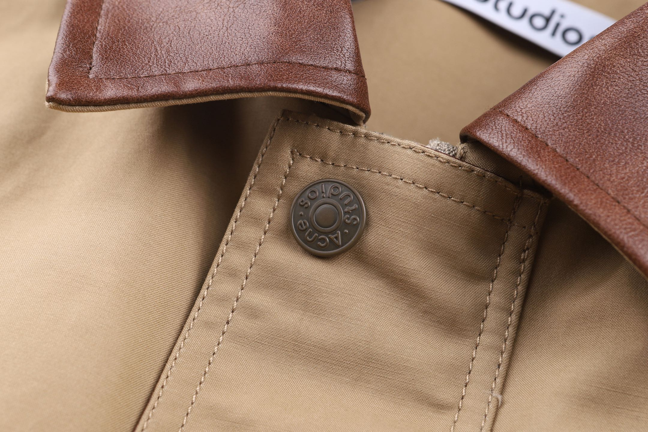 Acne Studios 皮革标识斜纹布拉链夹克 外套 秋冬 长袖 卡其色 黑色 C0