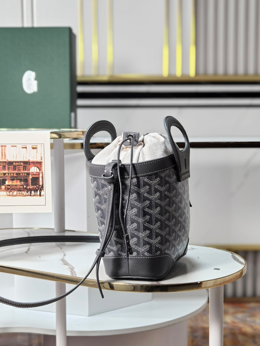 GOYARD 戈雅 Beluga (Canvas and Leather) — Single-shoulder handbag-F0-BELUGAMINTY