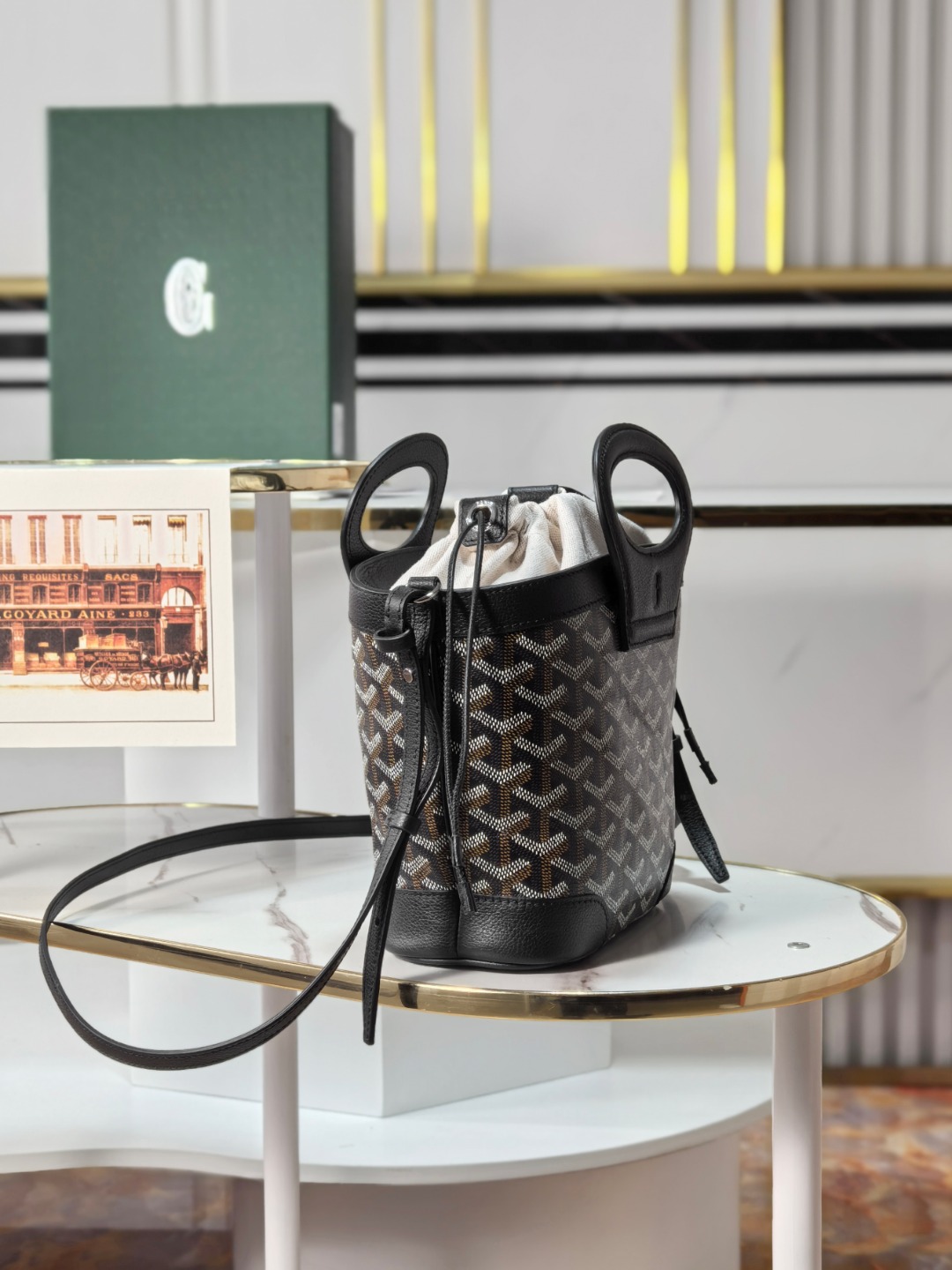 GOYARD 戈雅 Beluga (Canvas and Leather) — Single-shoulder handbag-F0-BELUGAMINTY