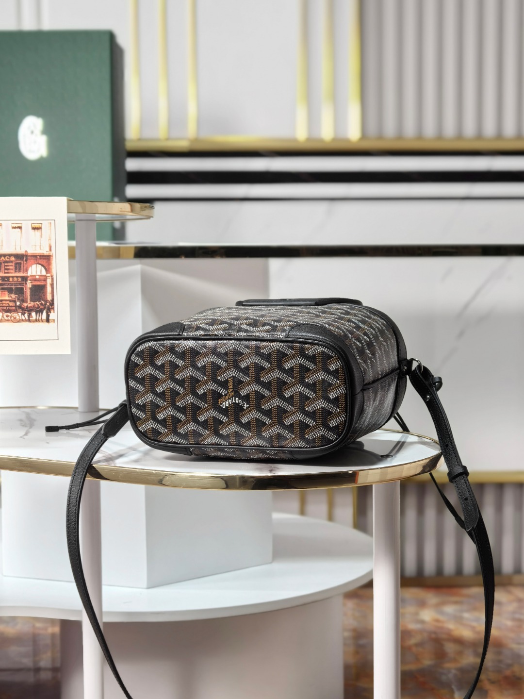 GOYARD 戈雅 Beluga (Canvas and Leather) — Single-shoulder handbag-F0-BELUGAMINTY
