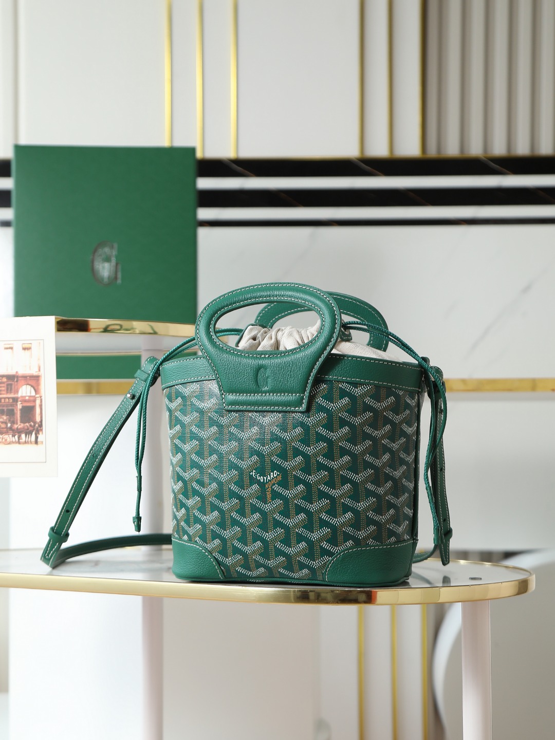GOYARD 戈雅 Beluga (Canvas and Leather) — Single-shoulder handbag-F0-BELUGAMINTY-09CL09P