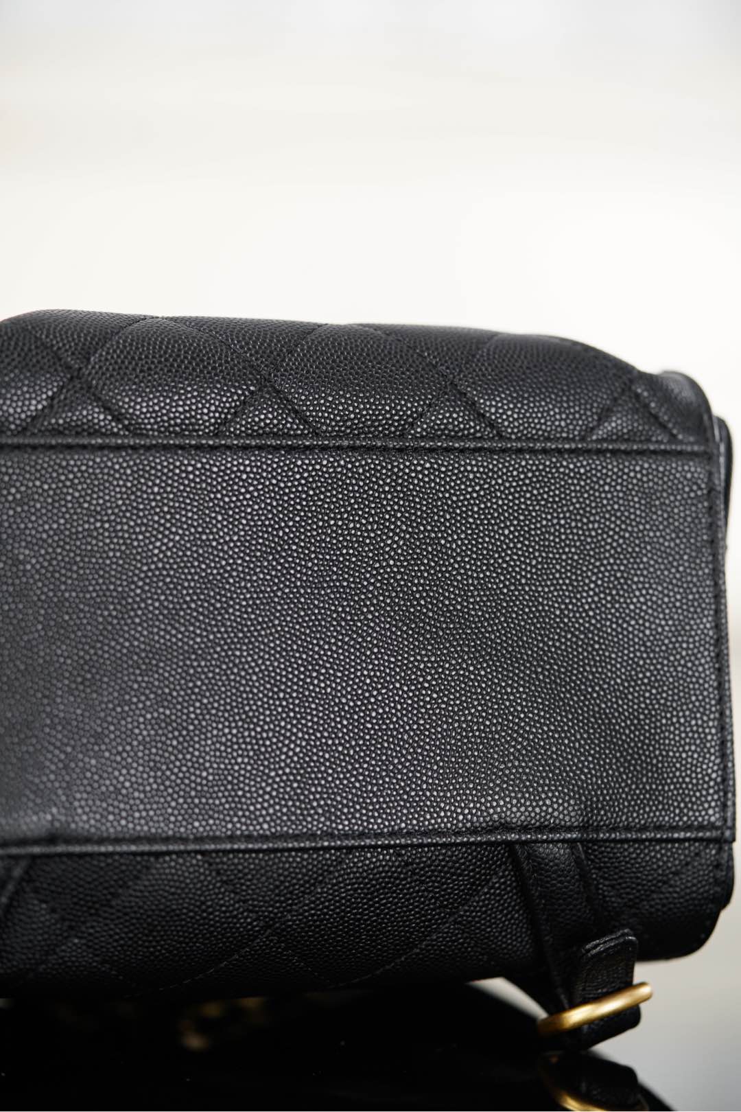 CHANEL 25Bag 25 B Backpack (Grained Calfskin)  双肩包 黑金 A5-AS5600-B20304-94305  