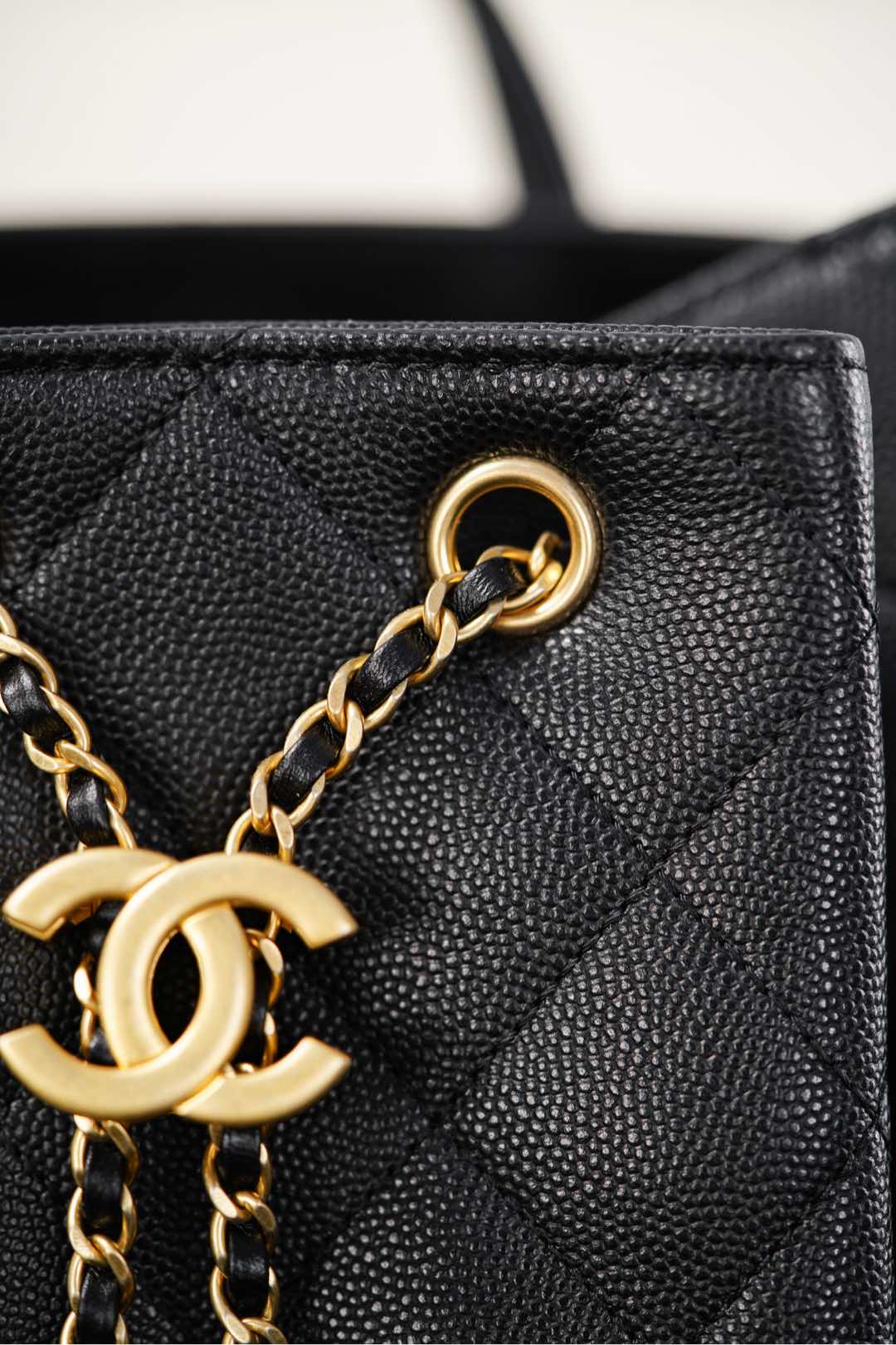 CHANEL 25Bag 25 B Backpack (Grained Calfskin)  双肩包 黑金 A5-AS5600-B20304-94305  