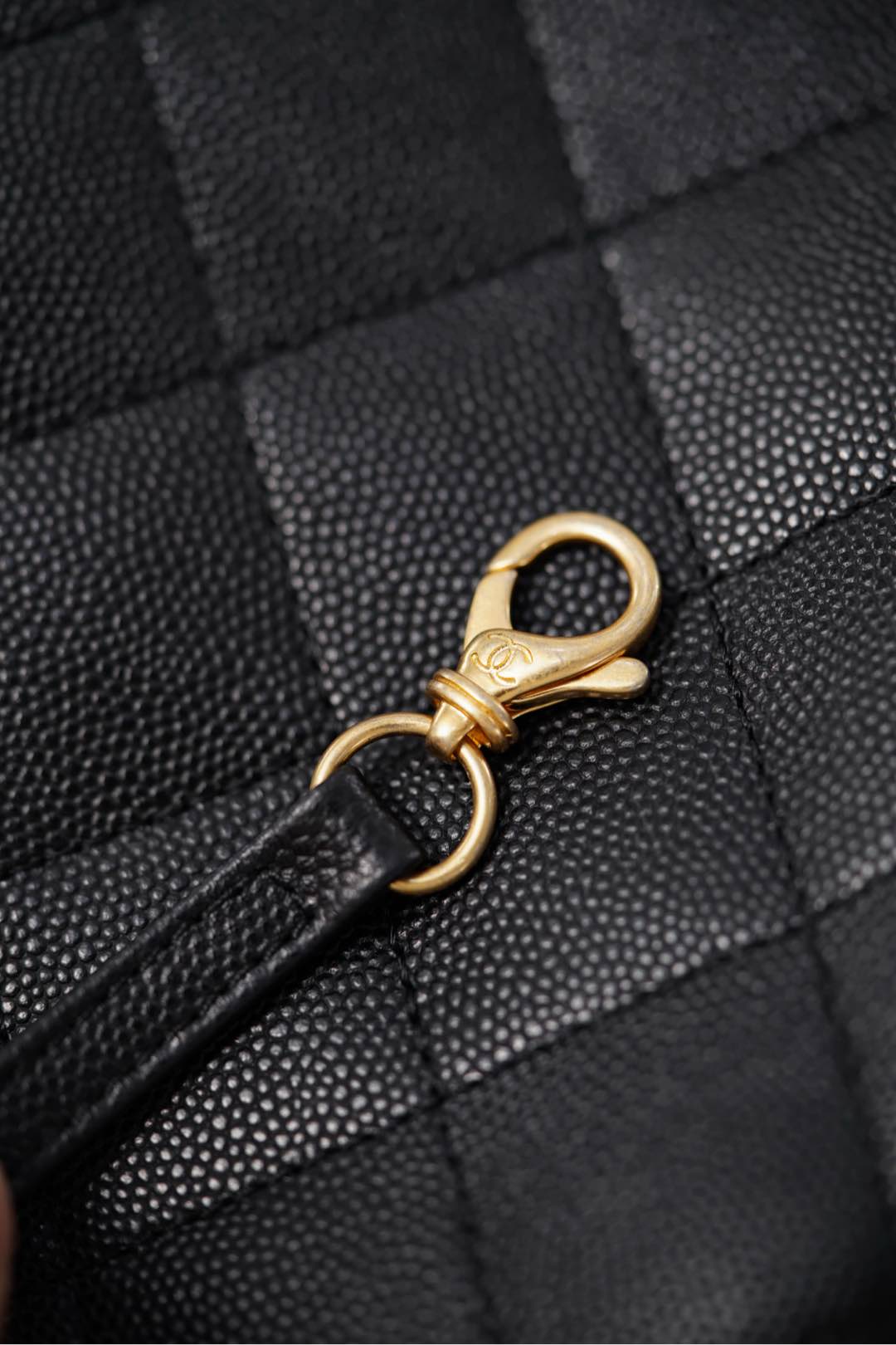 CHANEL 25Bag 25 B Backpack (Grained Calfskin)  双肩包 黑金 A5-AS5600-B20304-94305  