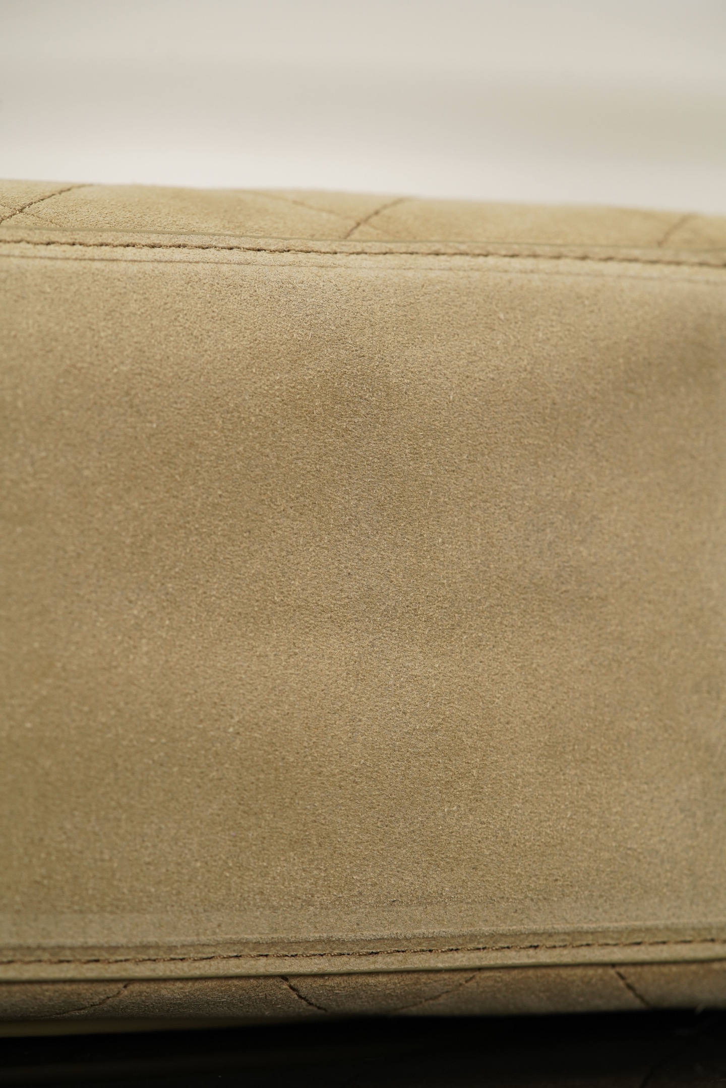 超大号 CHANEL 26S CF Suede Calfskin Shoulder/Crossbody Bag, Extra Large, Dark Beige A5-AS6281-B24009-U9390