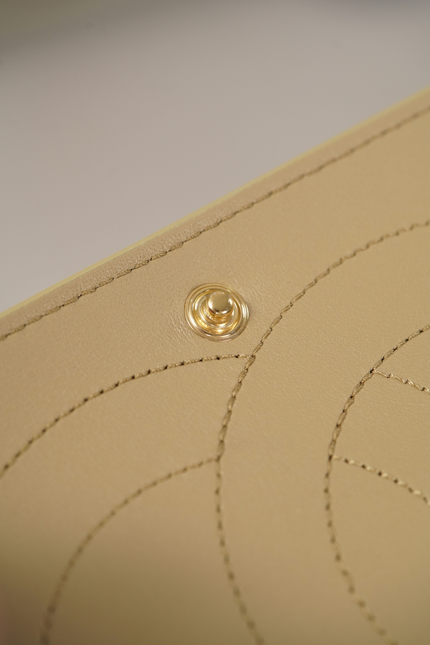 超大号 CHANEL 26S CF Suede Calfskin Shoulder/Crossbody Bag, Extra Large, Dark Beige A5-AS6281-B24009-U9390