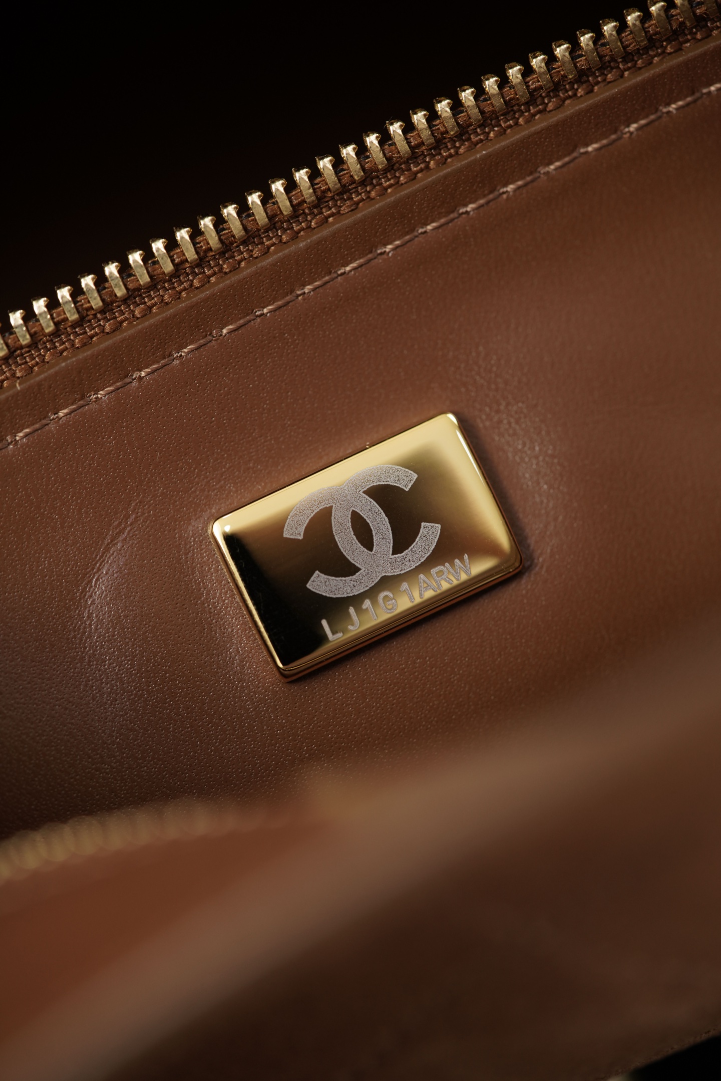超大号 CHANEL 26S CF Suede and Calfskin Shoulder/Crossbody Bag, Extra Large (Camel) A5-AS6281-B24009-UA847